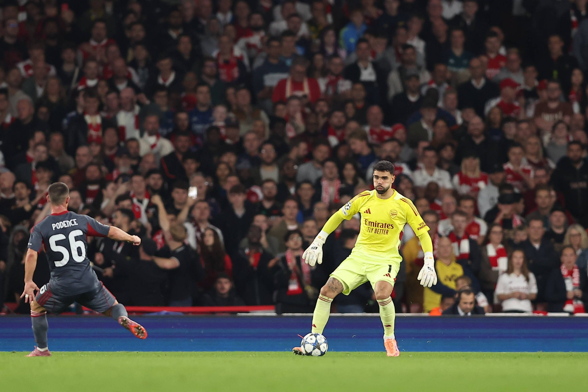 Με αυτά που έκανε κόντρα στον Ολυμπιακό, ο Ράγια απέδειξε γιατί είναι από τους καλύτερους κίπερ στην Premier League