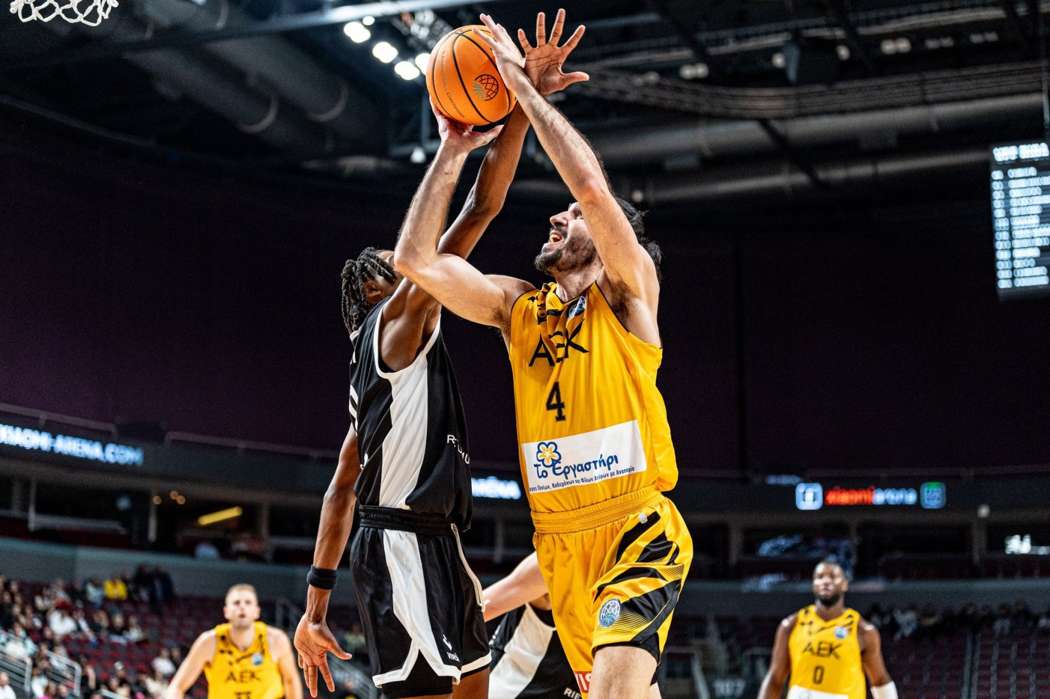 Ο Κατσίβελης δίνει διαφορετική διάσταση στο παιχνίδι της ΑΕΚ (video)