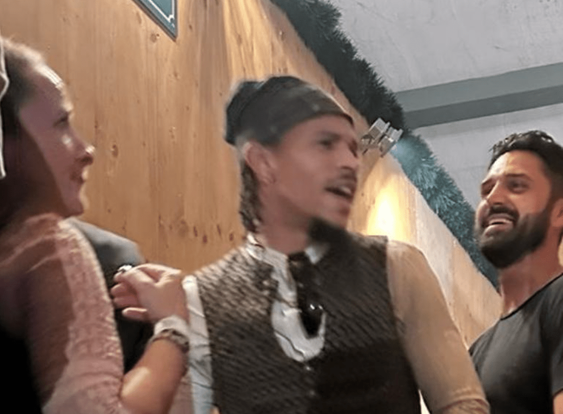 «Γ*** την Γαλατασαράι» - Ο Σανέ ενεπλάκη σε καβγά με οπαδό που του έβρισε την ομάδα