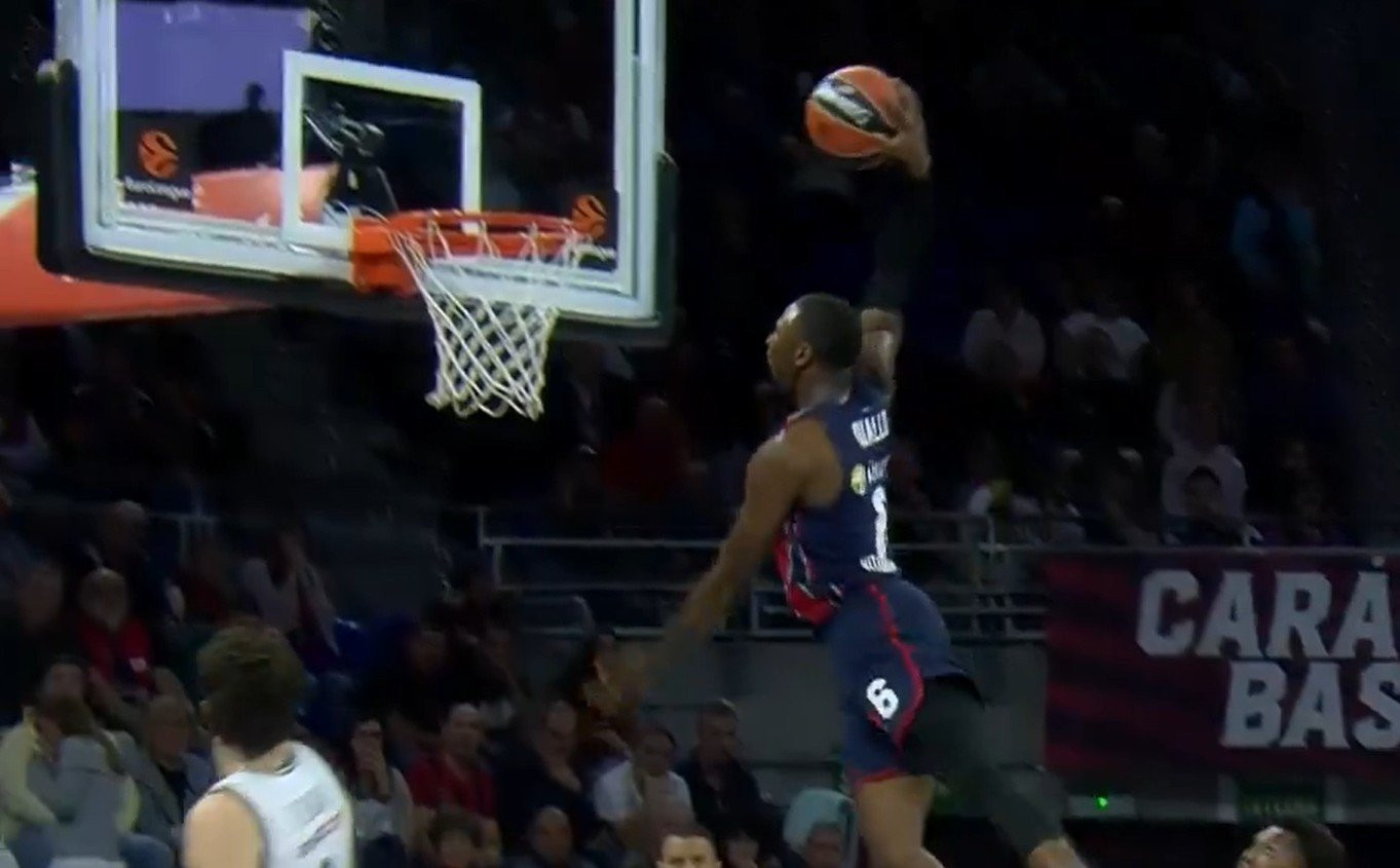 Μετρ του είδους: Ο Χαμιντού Ντιαλό καρφώνει εντυπωσιακά στο καλάθι του Παναθηναϊκού (video)