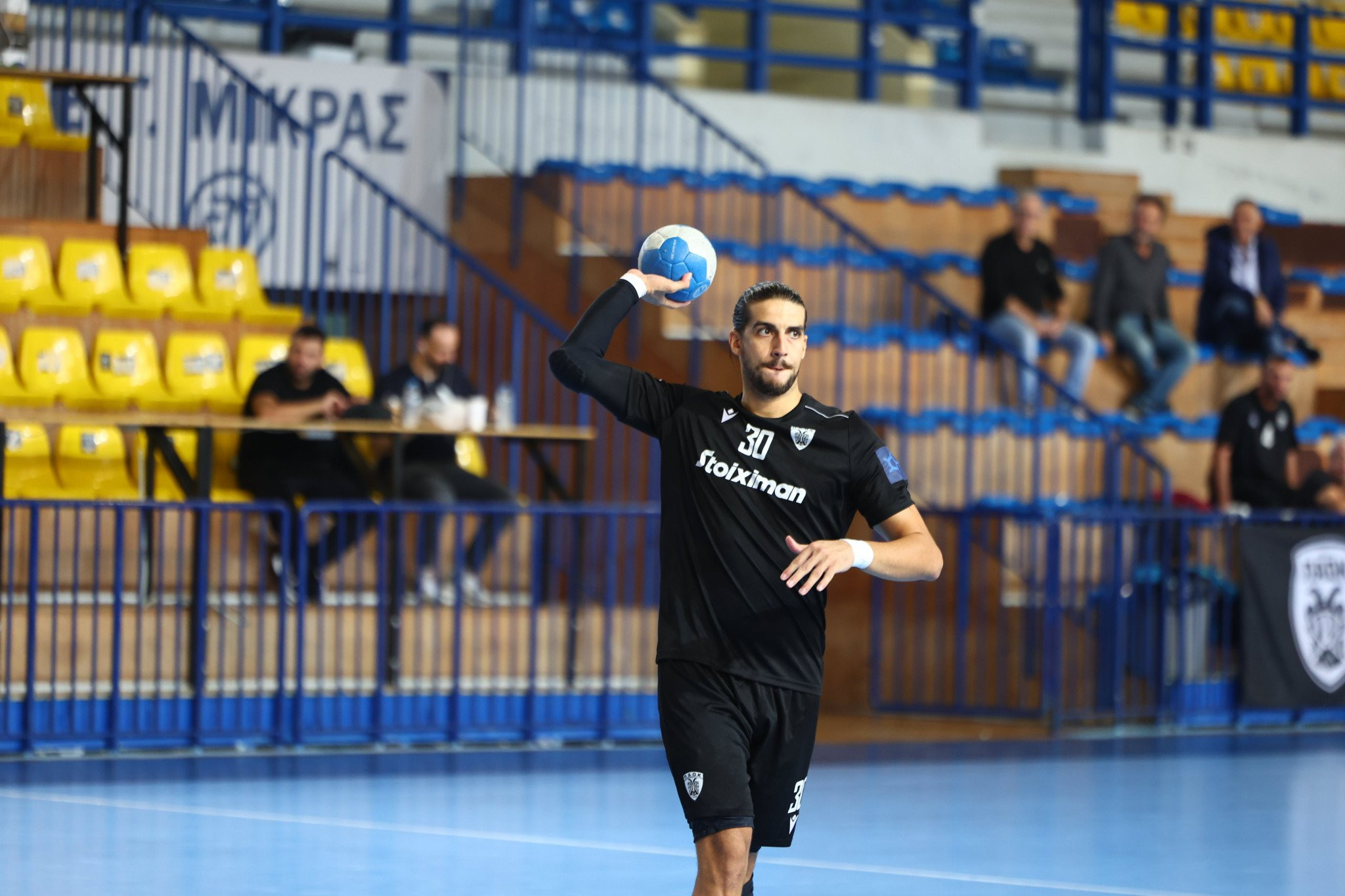 Η απίστευτη λόμπα του ΠΑΟΚ στο χάντμπολ (video)