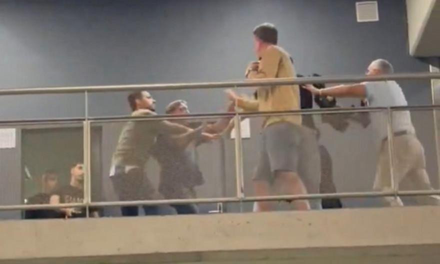 Aπίστευτο ξύλο σε... σουίτα σε αγώνα La Liga (video)