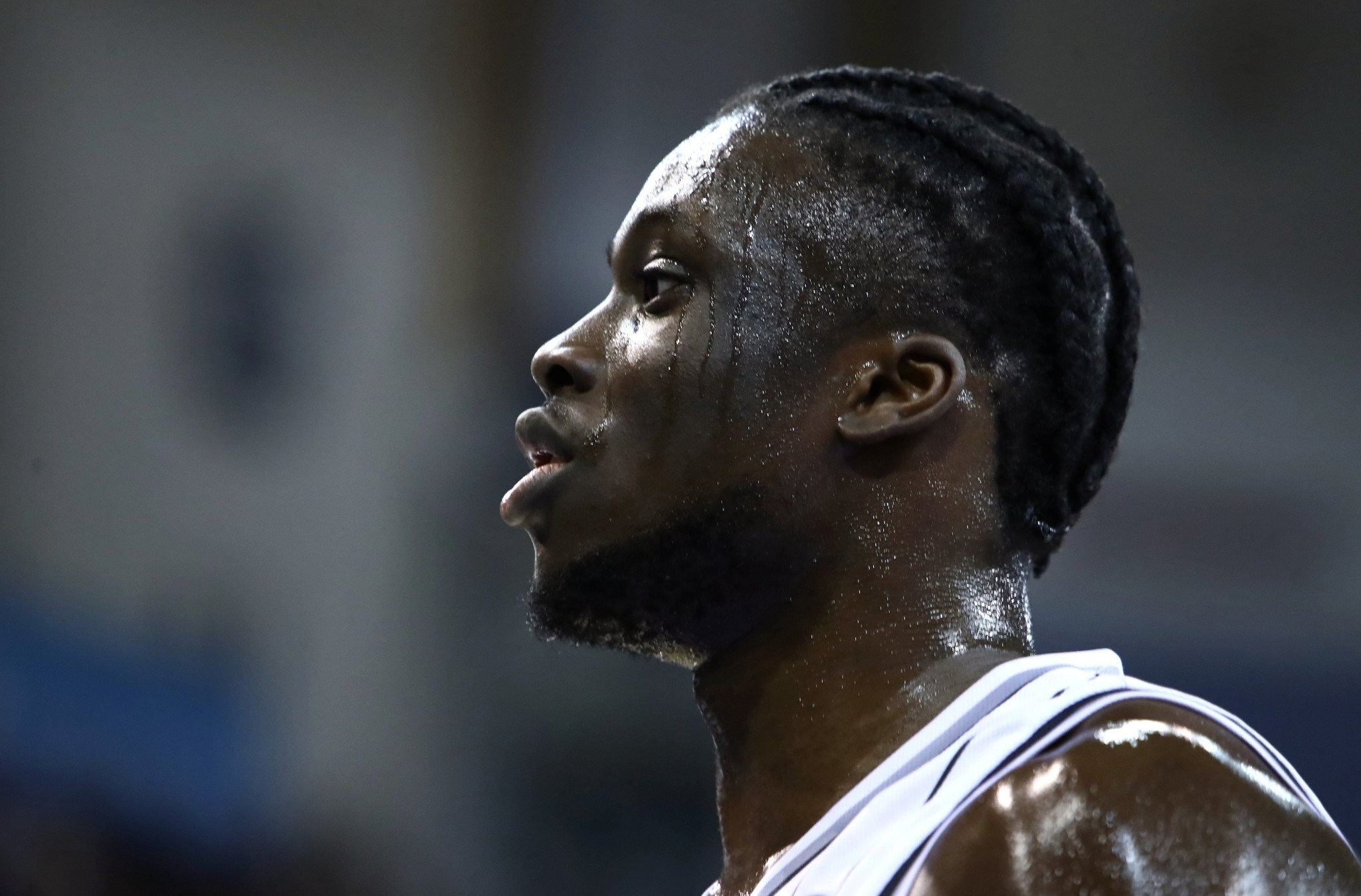 Ο Άλεξ Αντετοκούνμπο ανακοινώθηκε επίσημα από τους Μιλγουόκι Μπακς