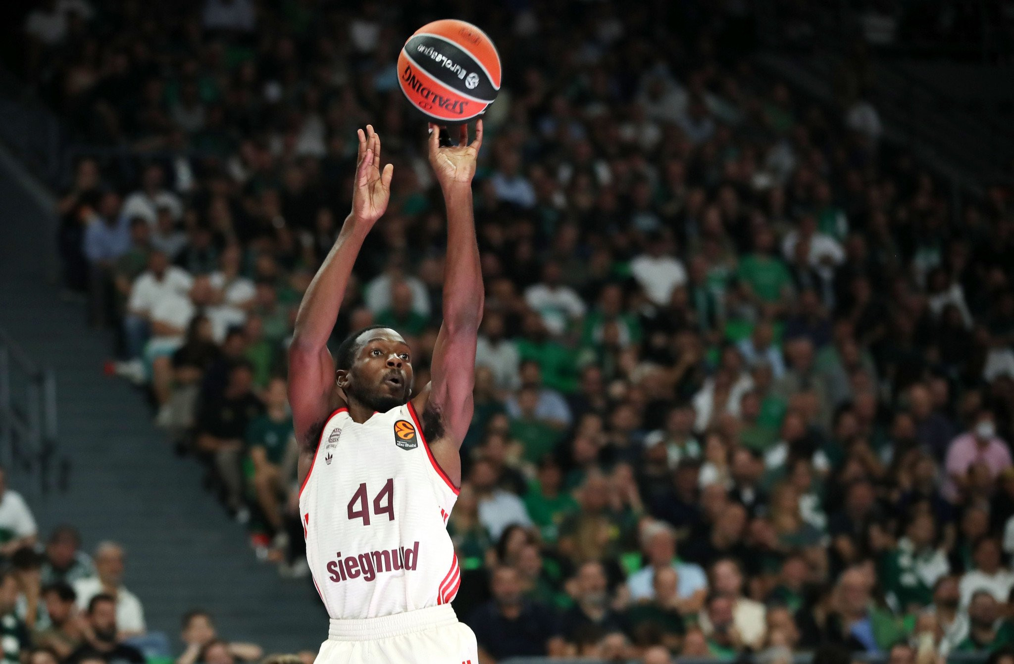 Δεύτερη νίκη για την Μπάγερν, επιβλήθηκε της Αρμάνι