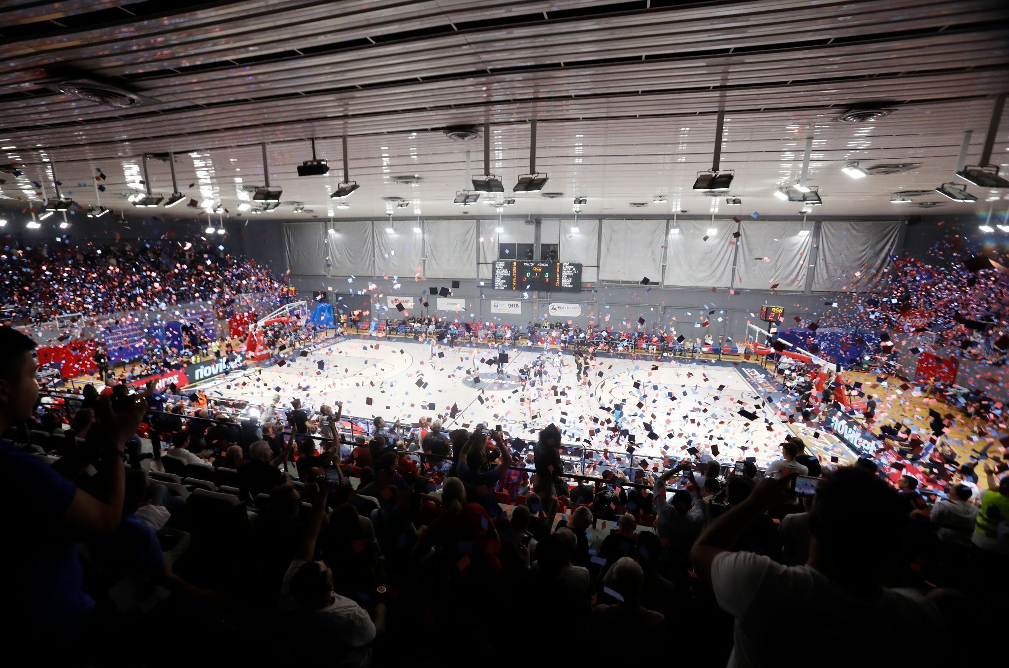 Ο Πανιώνιος έστειλε μήνυμα στον κόσμο: «Η ομαδα είναι ιδέα που δεν λυγίζει ποτέ» (video)