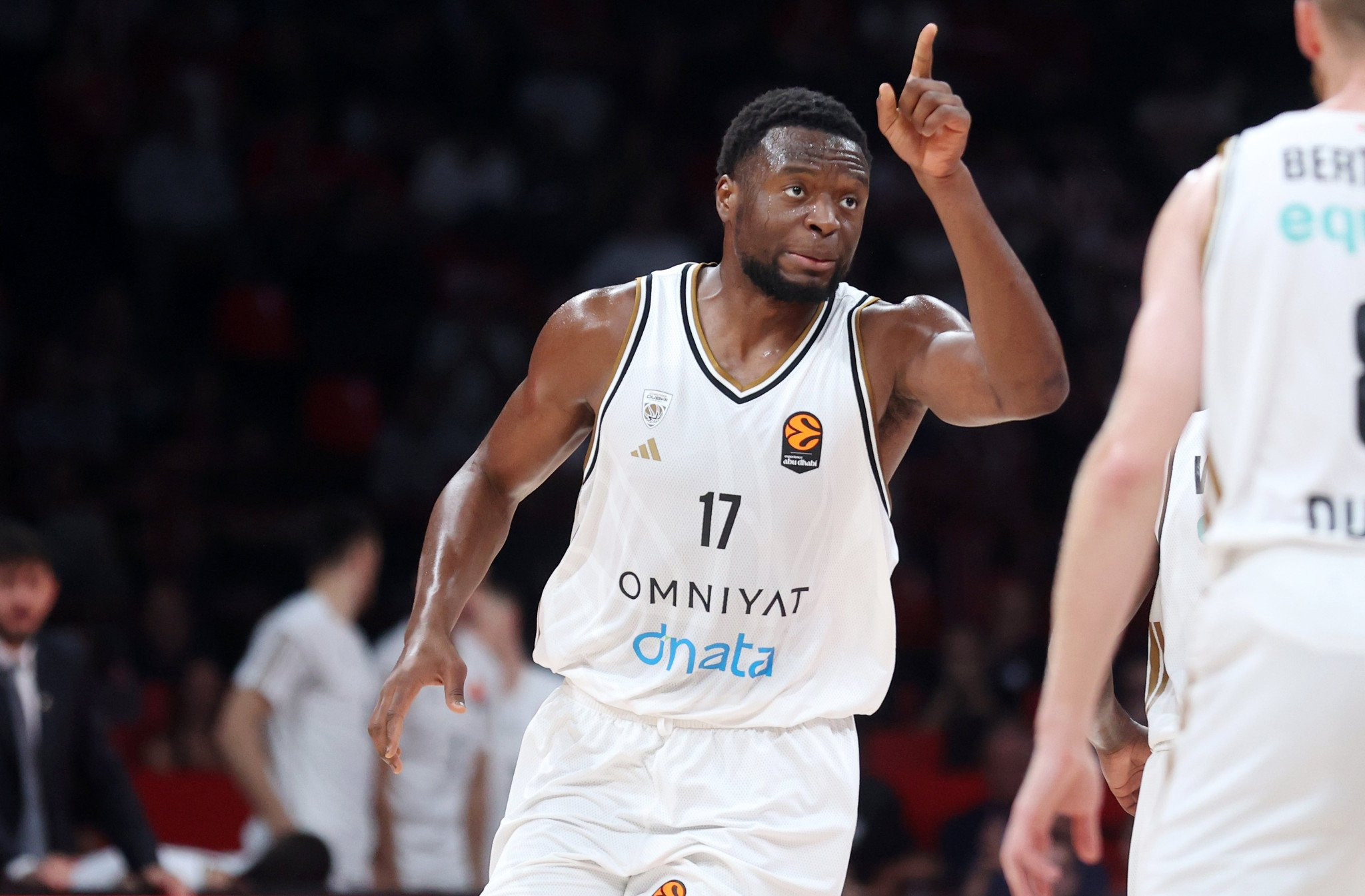 Η Dubai BC άλωσε την έδρα της Φενέρ με +24