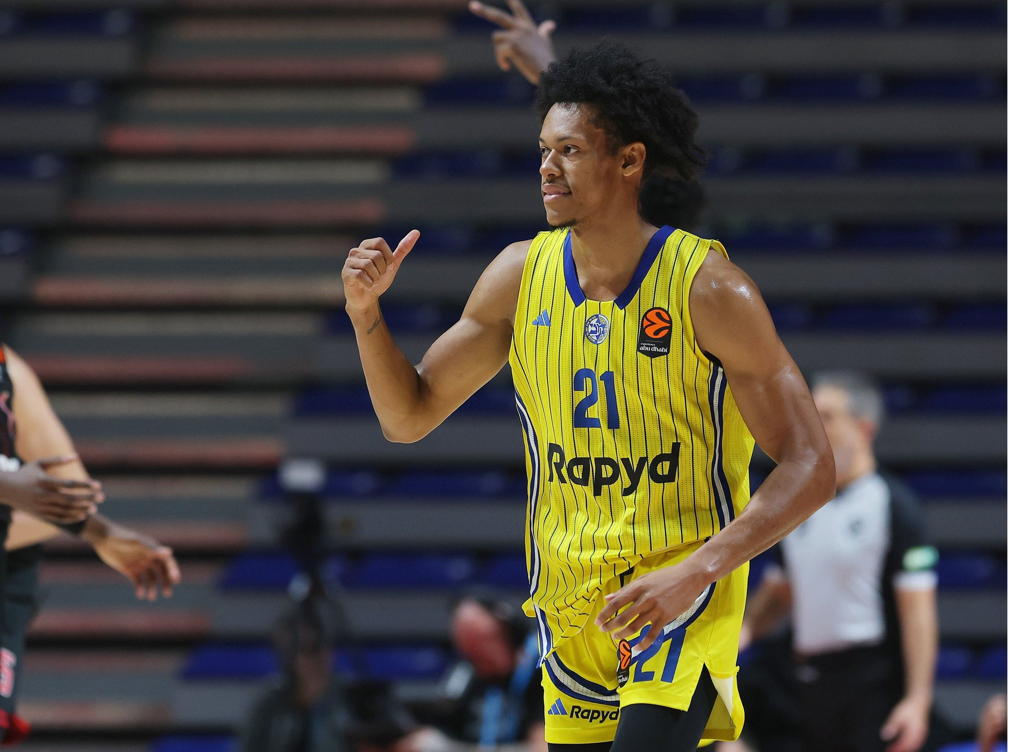 Πανηγυρίζει η Μακάμπι για την επιστροφή στο Ισραήλ: «Θα σας δούμε στο γήπεδο!»