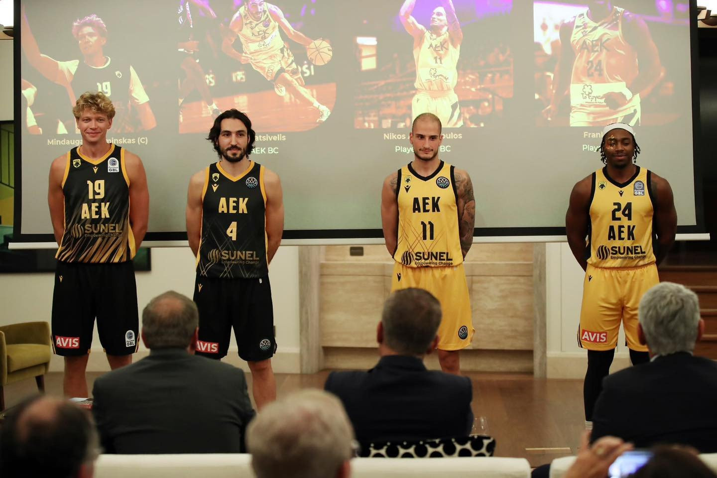 Στα άδυτα των νέων εμφανίσεων της ΑΕΚ: Οι λεπτομέρειες που κάνουν τη διαφορά