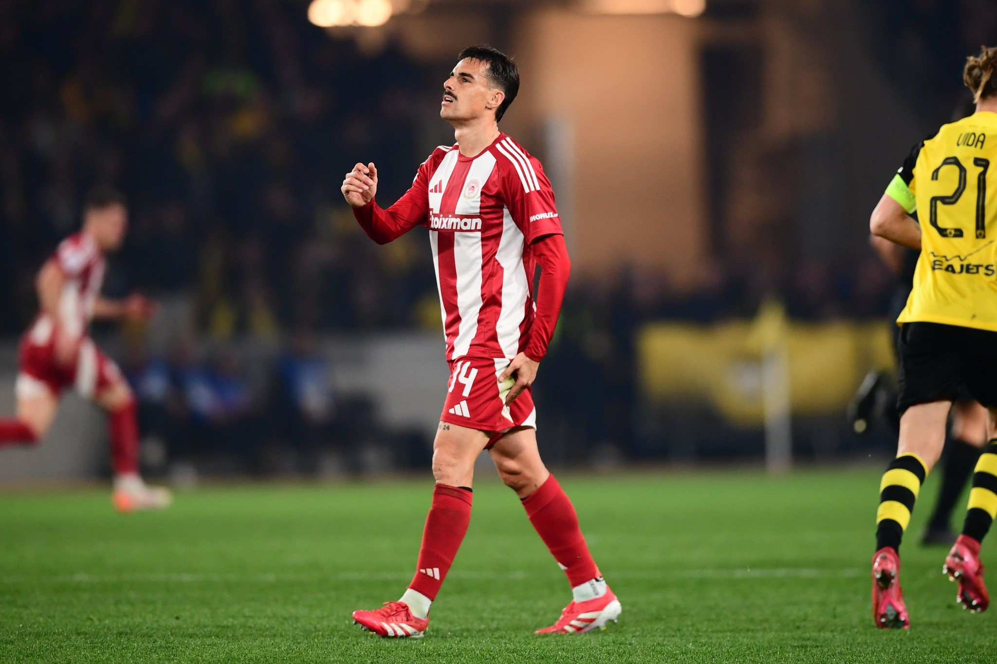 Ντάνι Γκαρθία: «Θρύλος ο Μεντιλίμπαρ για τον Ολυμπιακό, στο δρόμο με χαιρετάνε ακόμα και οπαδοί του Παναθηναϊκού»