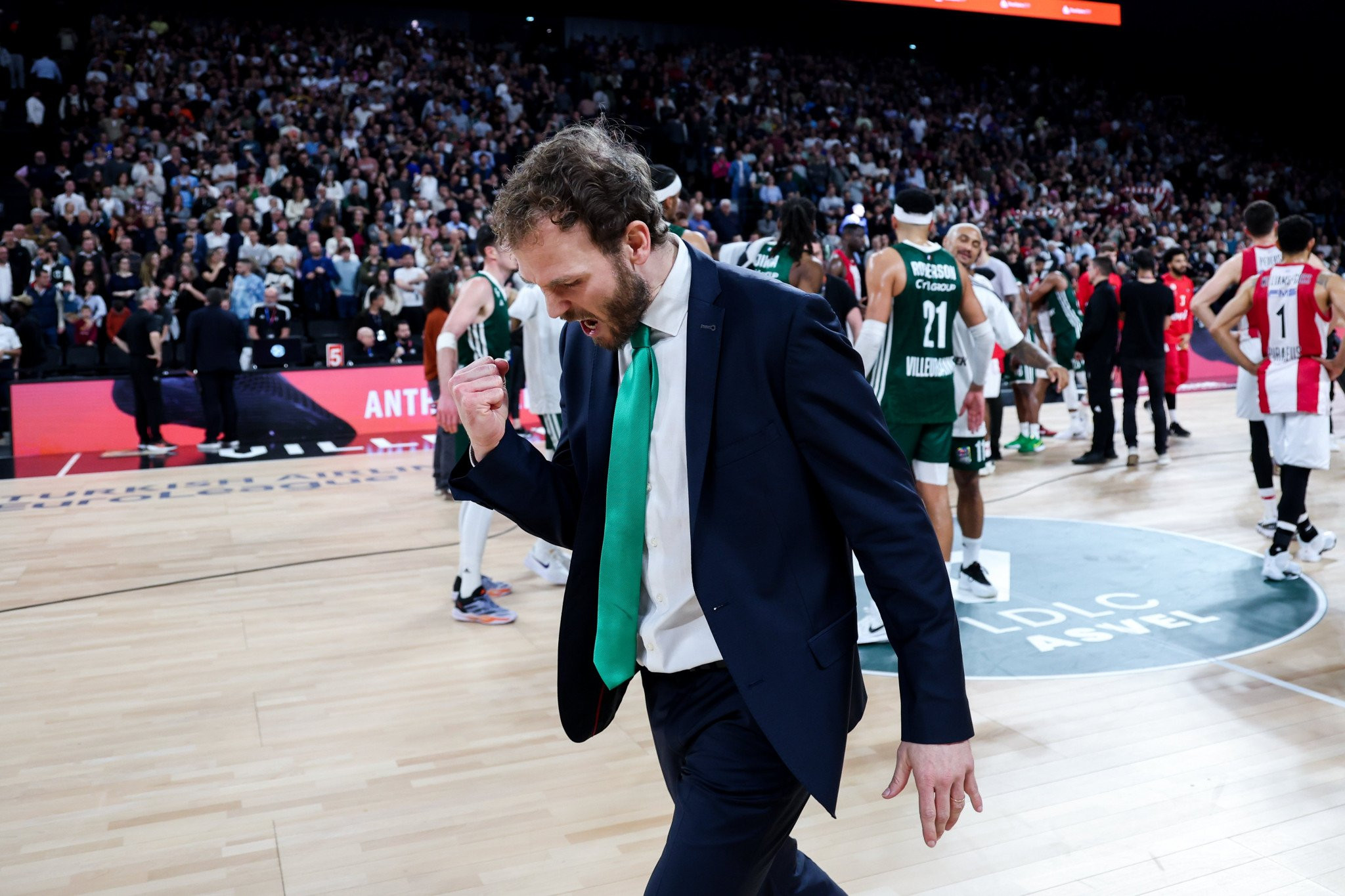 Η Βιλερμπάν έκανε περίπατο επί της Λε Μαν πριν έρθει στο «T-Center» για να παίξει με τον Παναθηναϊκό