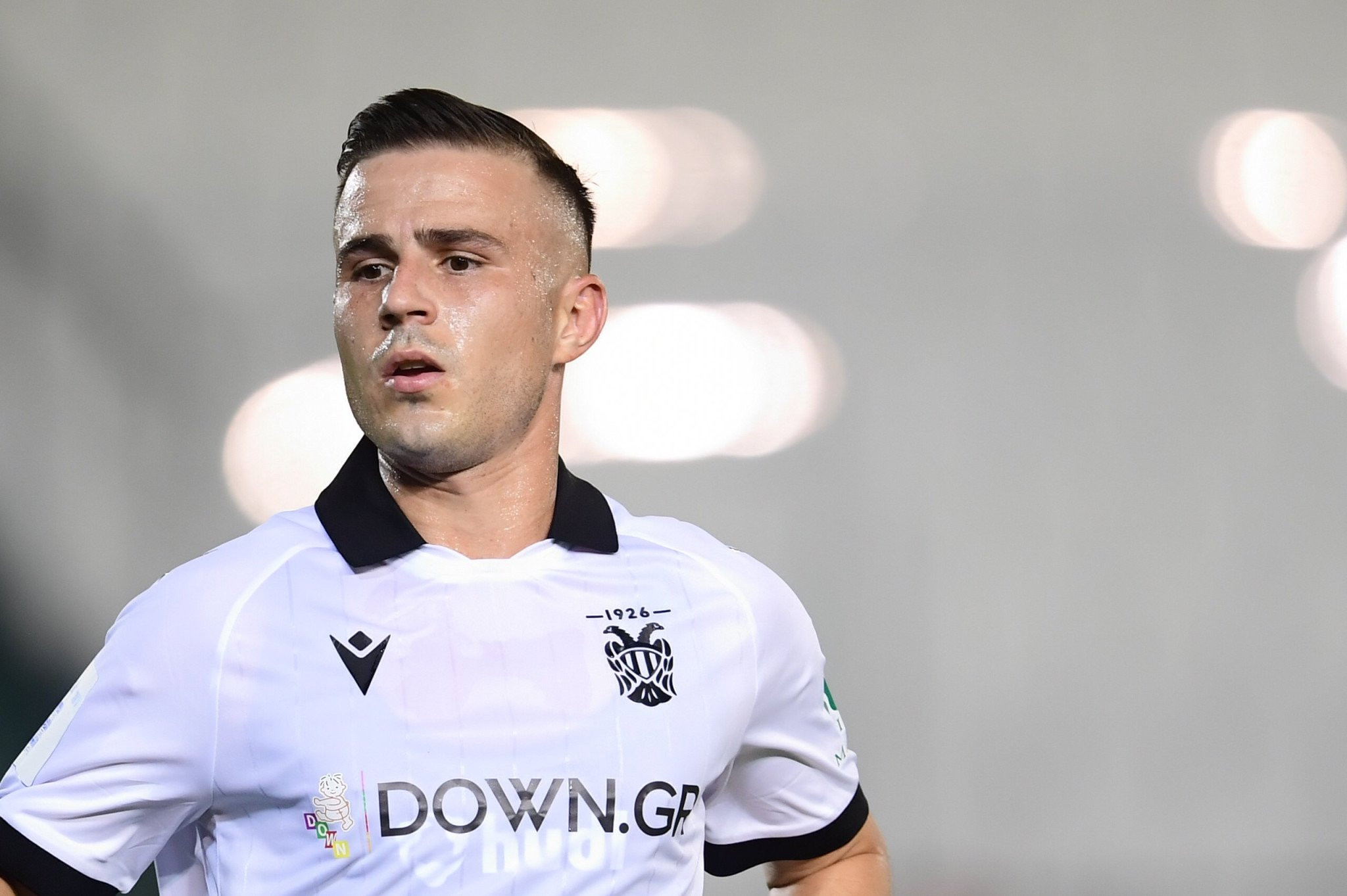 Εκτός με θλάση ο Πέλκας, ακολούθησαν μέρος του προγράμματος Καμαρά και Κωνσταντέλιας