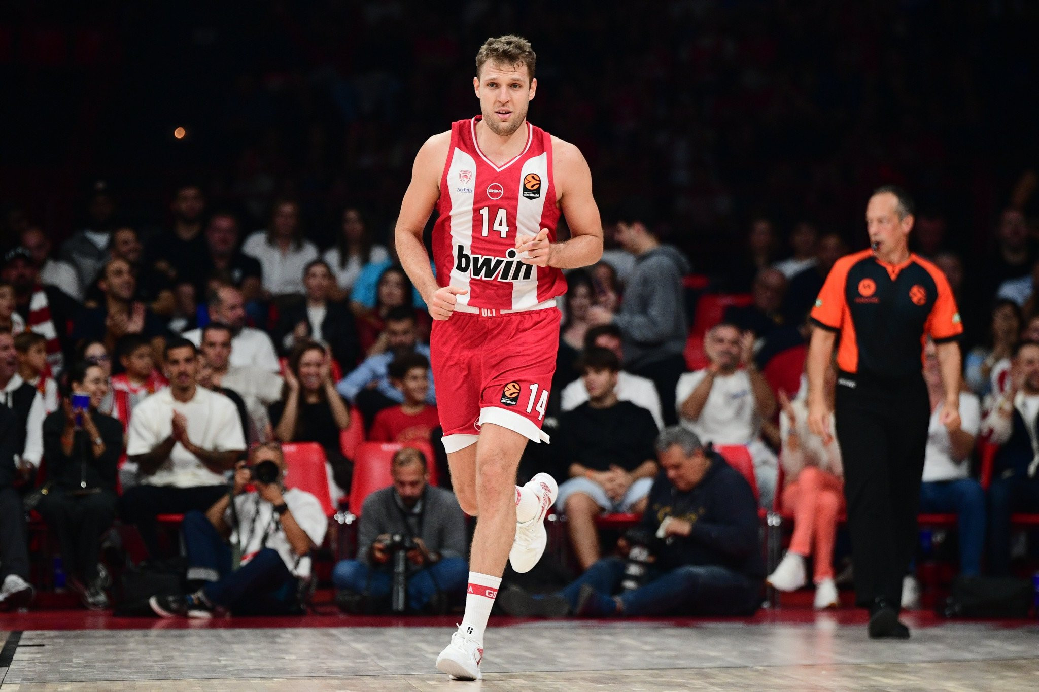 Μπορεί να διατηρήσει αήττητο το ΣΕΦ ο Ολυμπιακός;