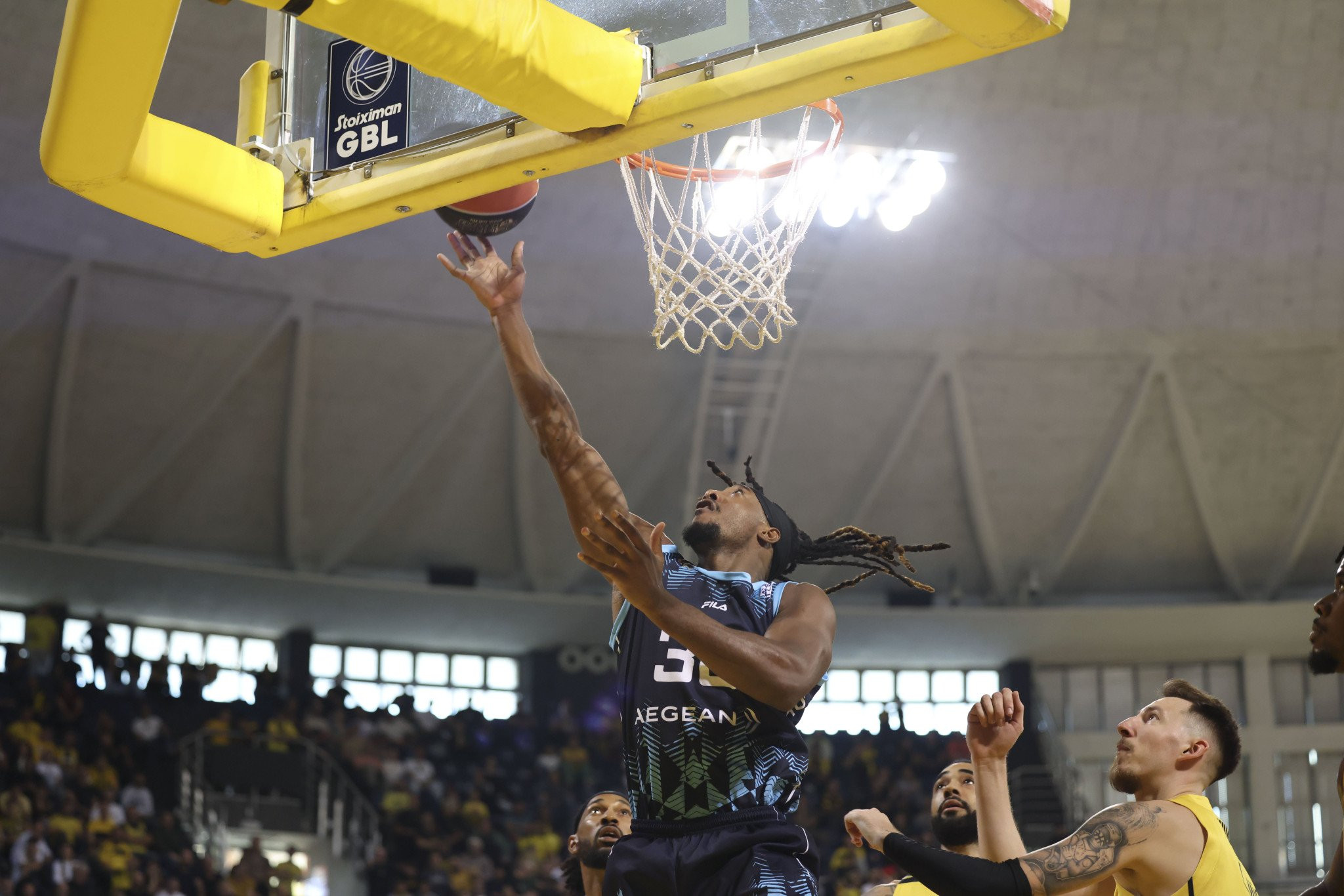Ο Κολοσσός πέρασε νικηφόρα από το «Παλέ» - Χωρίς νίκη ο Άρης στη Stoiximan GBL