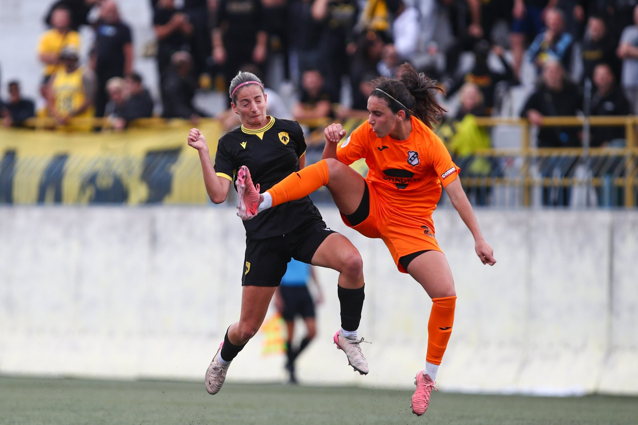 ΑΕΚ: «Αδιανόητα πράγματα και αλλοίωση αποτελέσματος στο πρώτο ημίχρονο με τον ΟΦΗ»