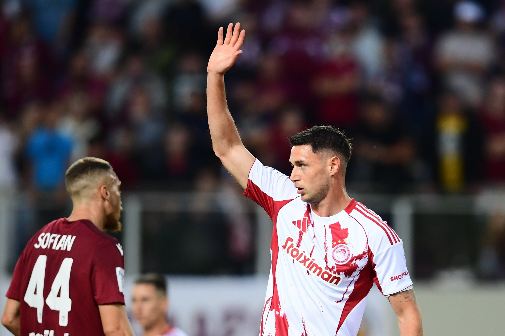 Πρώτη επίσημη εμφάνιση του Γιάρεμτσουκ με τη φανέλα του Ολυμπιακού για φέτος