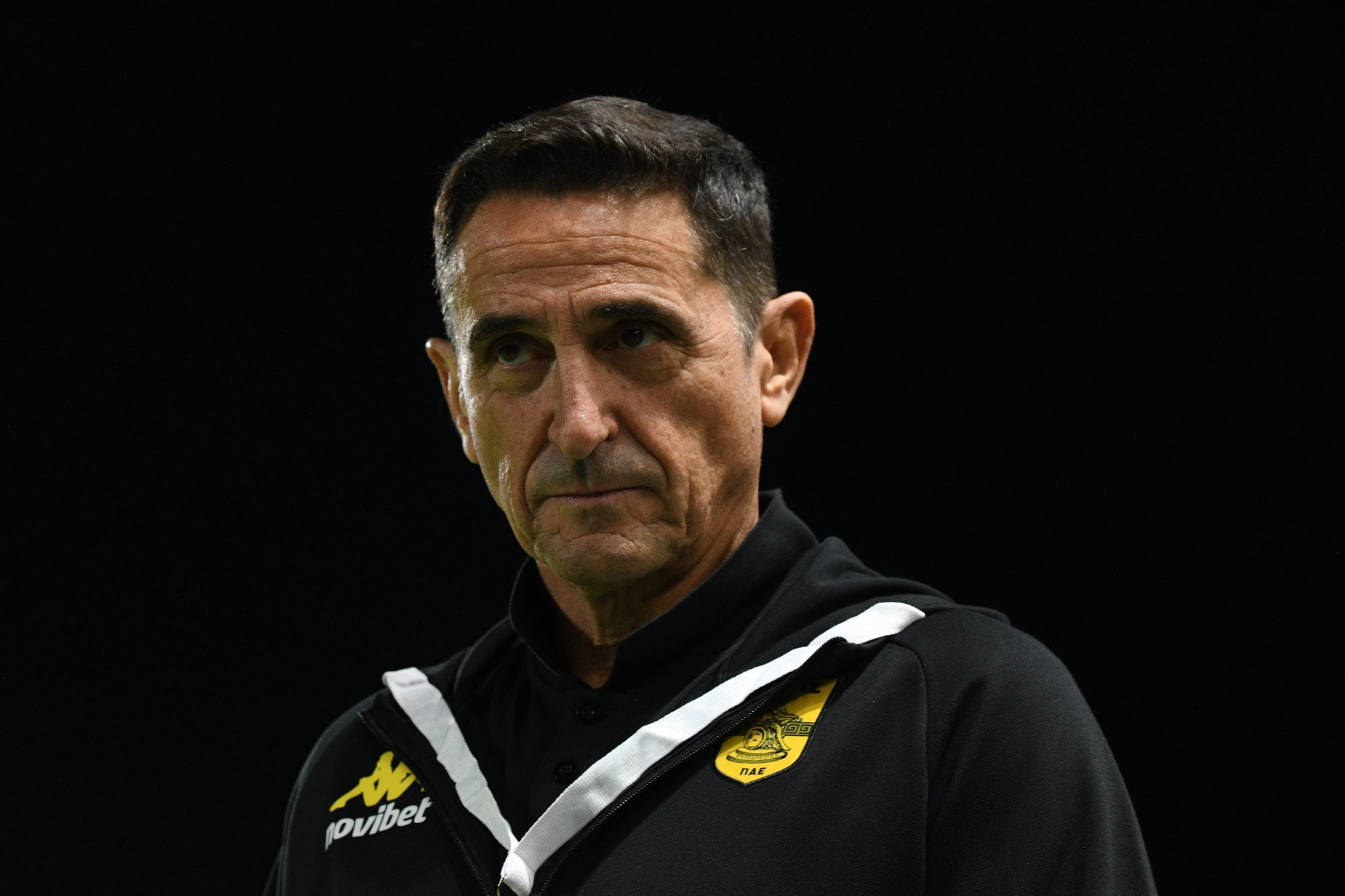 Υπό ασφυκτική πίεση στον Αρη ο Χιμένεθ