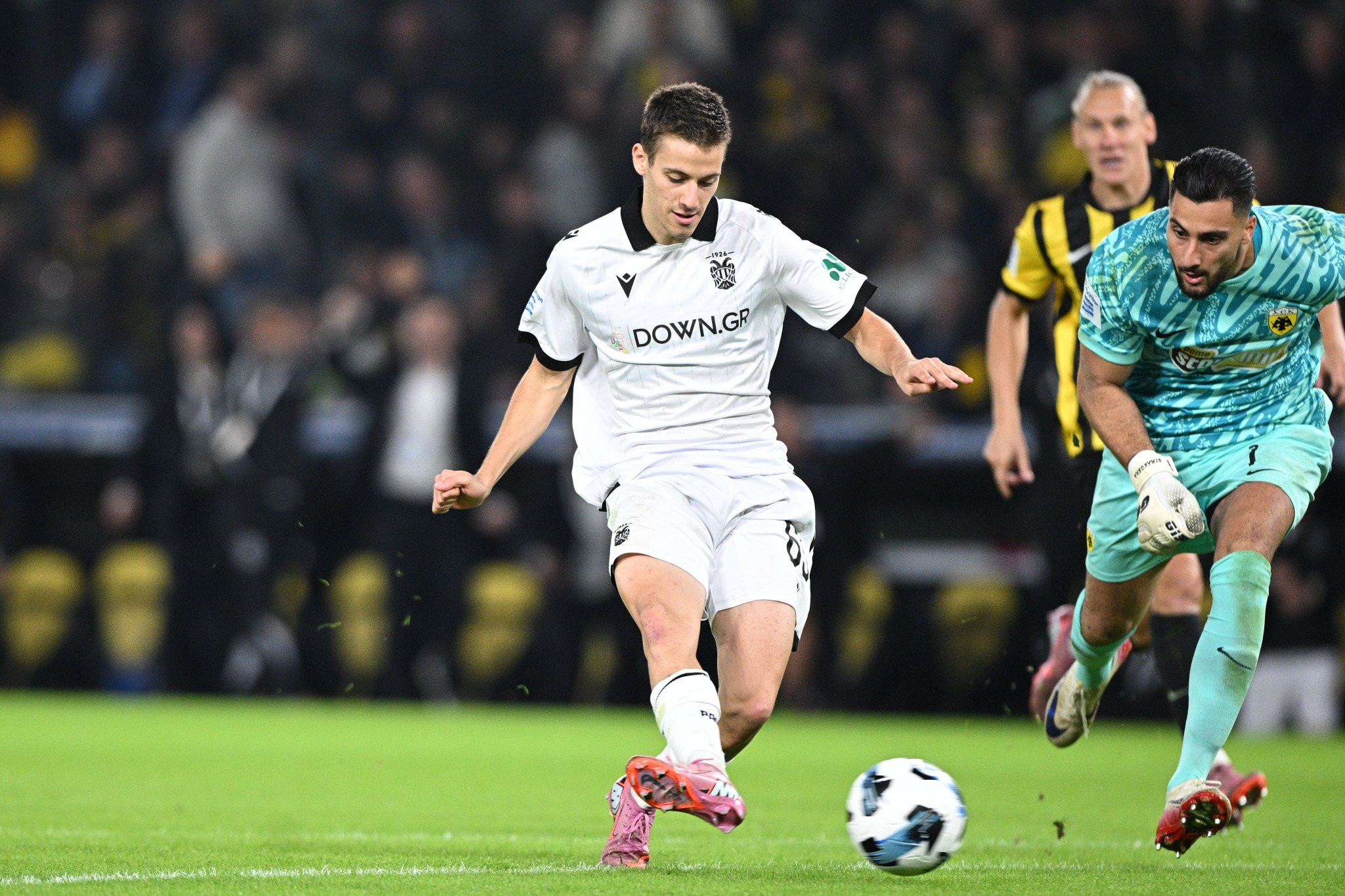 Παιδικό λάθος του Μουκουντί, ο Κωνσταντέλιας σε κενή εστία έκανε το 0-2 για τον ΠΑΟΚ (video)