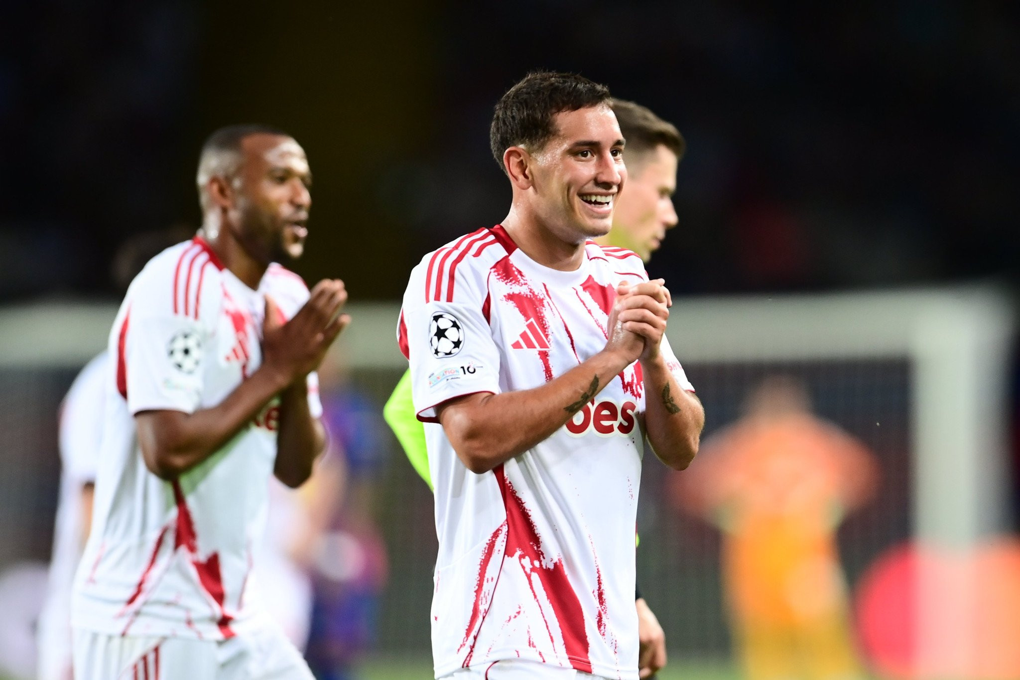 «Διαιτητικό σκάνδαλο έσωσε την Μπαρτσελόνα» γράφουν οι Ισπανοί (video)