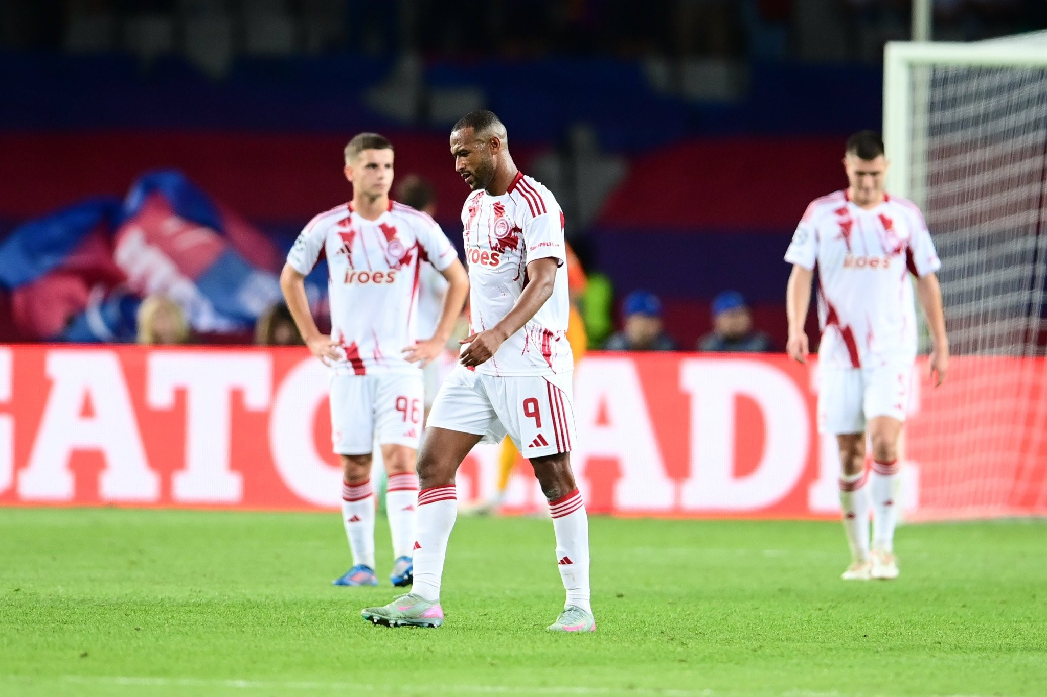 «Σκασμένοι» στην επιστροφή οι «ερυθρόλευκοι»