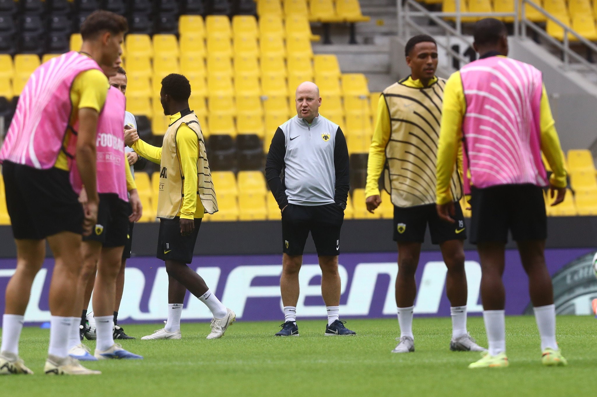 Ο Μπαρίνοφ, ο Μόρο και η μεταγραφή χαφ στην ΑΕΚ