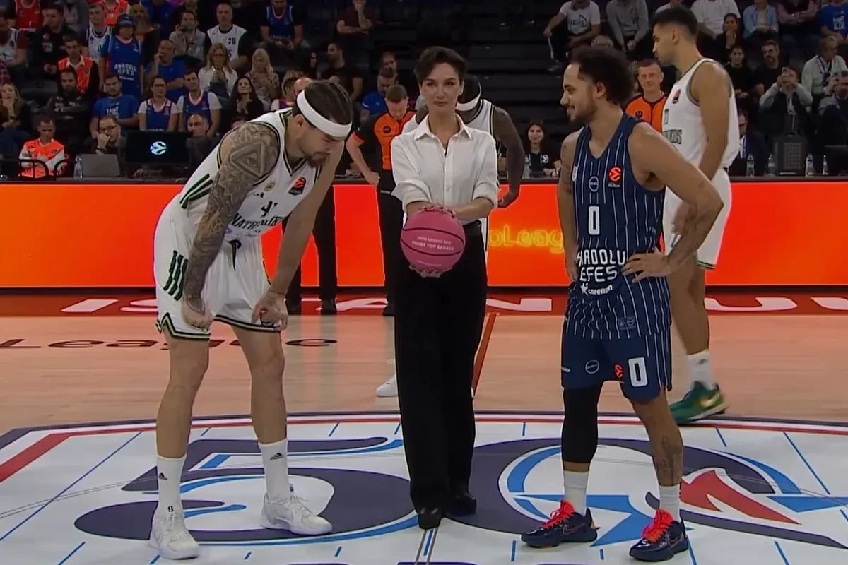 Η Τουρκάλα ηθοποιός που έκανε το τζάμπολ στο Εφές-Παναθηναϊκός βρέθηκε θετική σε χρήση ναρκωτικών