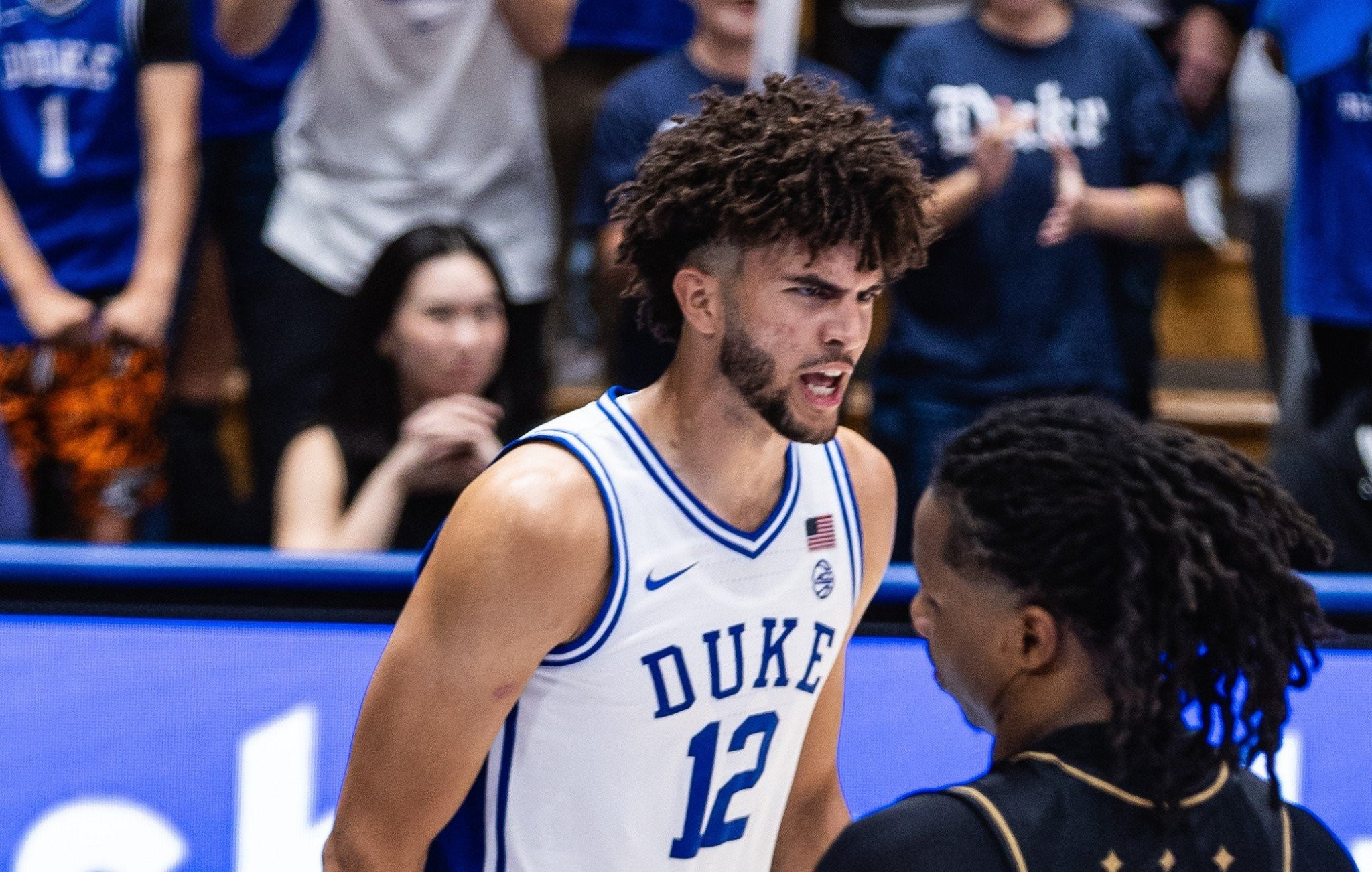 Like father, like son: Ο Κάμερον Μπούζερ ήρθε για να κυριαρχήσει στα παρκέ (video)