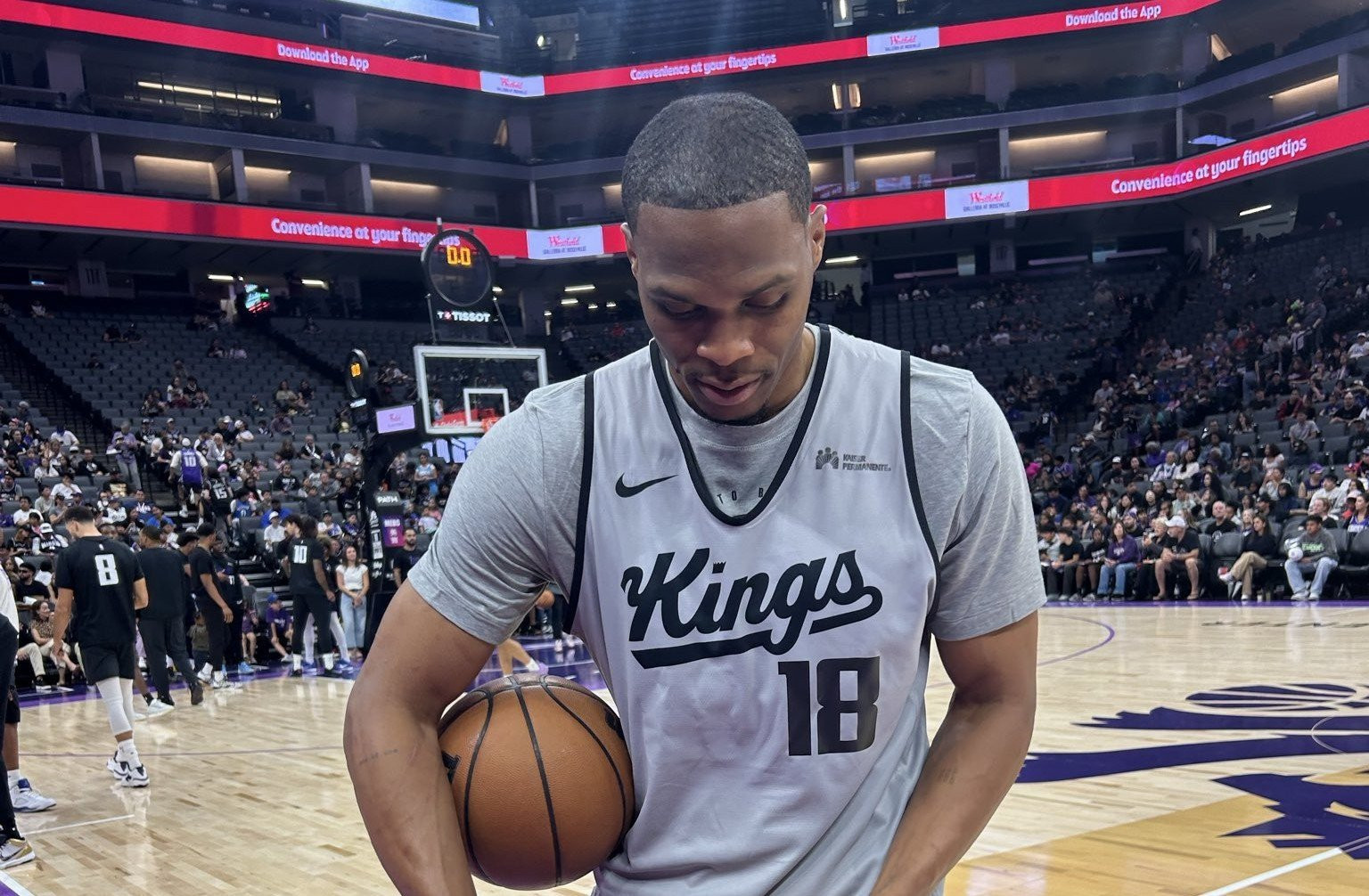 Ο Ουέστμπρουκ επανάφερε στην επιφάνεια το πιο γνωστo meme του όταν ρωτήθηκε για το μέλλον του στο ΝΒΑ (video)