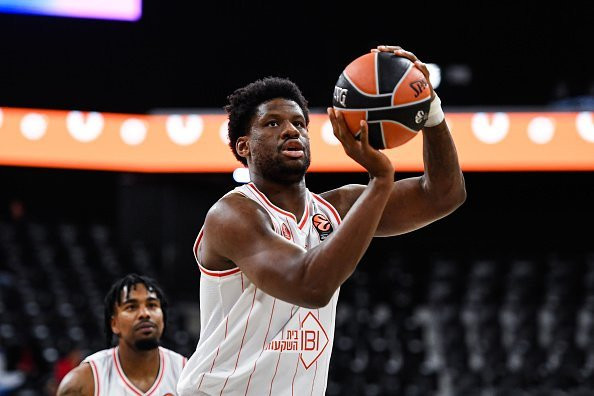 Η Χάποελ του Ιτούδη «λύγισε» στο τέλος την Παρί σε ένα ματς-θρίλερ