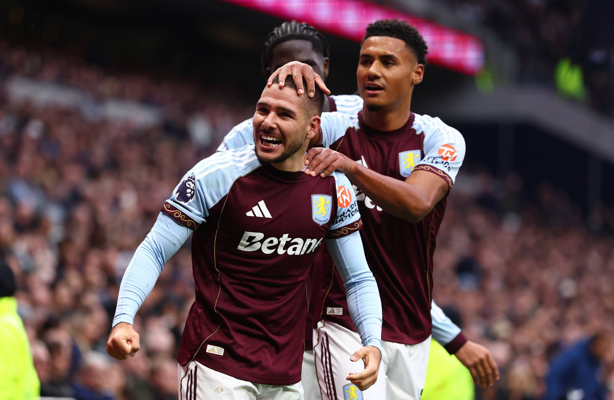 Το εντυπωσιακό σερί της Άστον Βίλα που βάζει... φωτιά στη μάχη του τίτλου στην Premier League