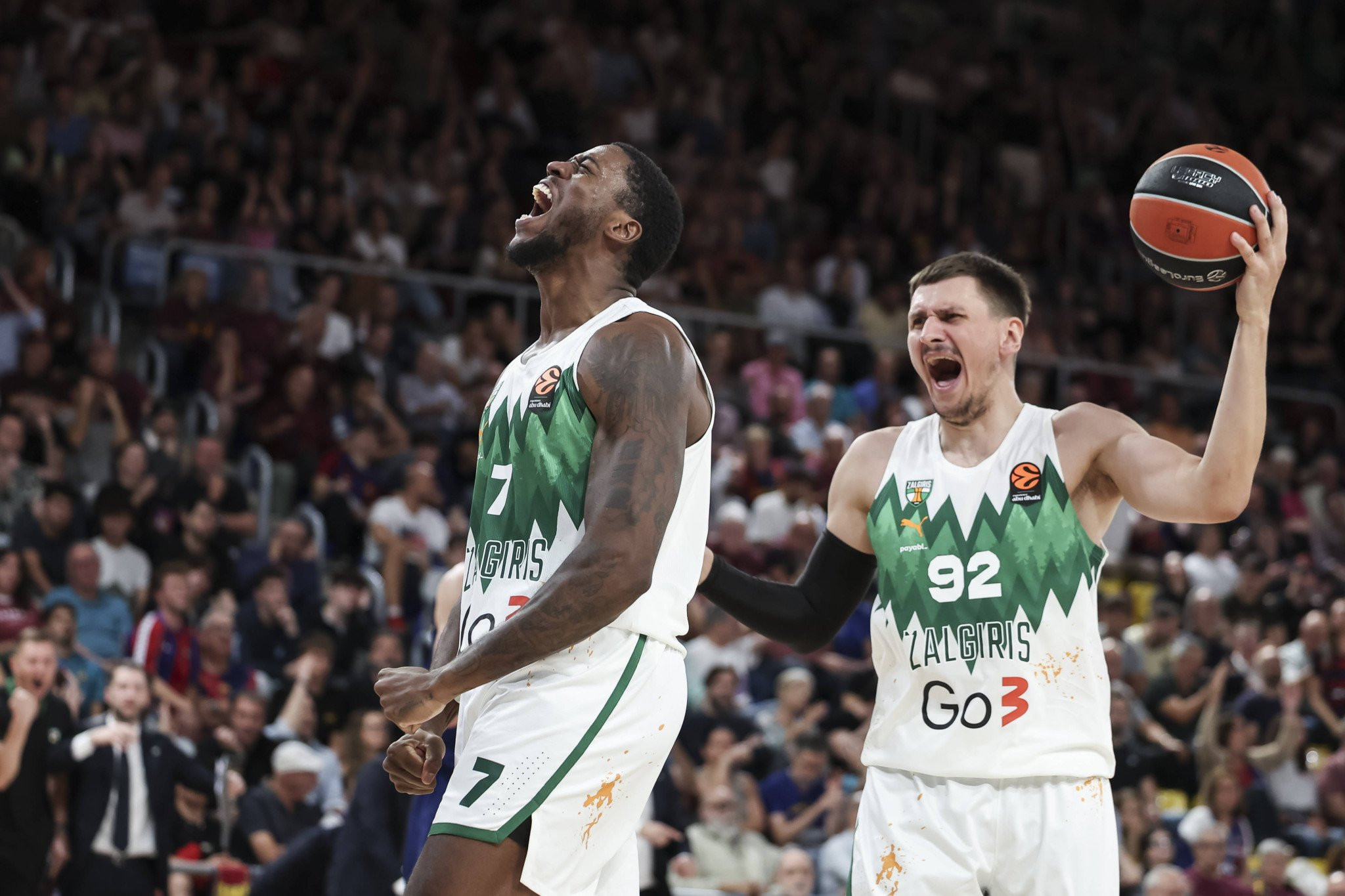 Η Ζαλγκίρις «διέσυρε» με 30άρα τον Ερυθρό Αστέρα