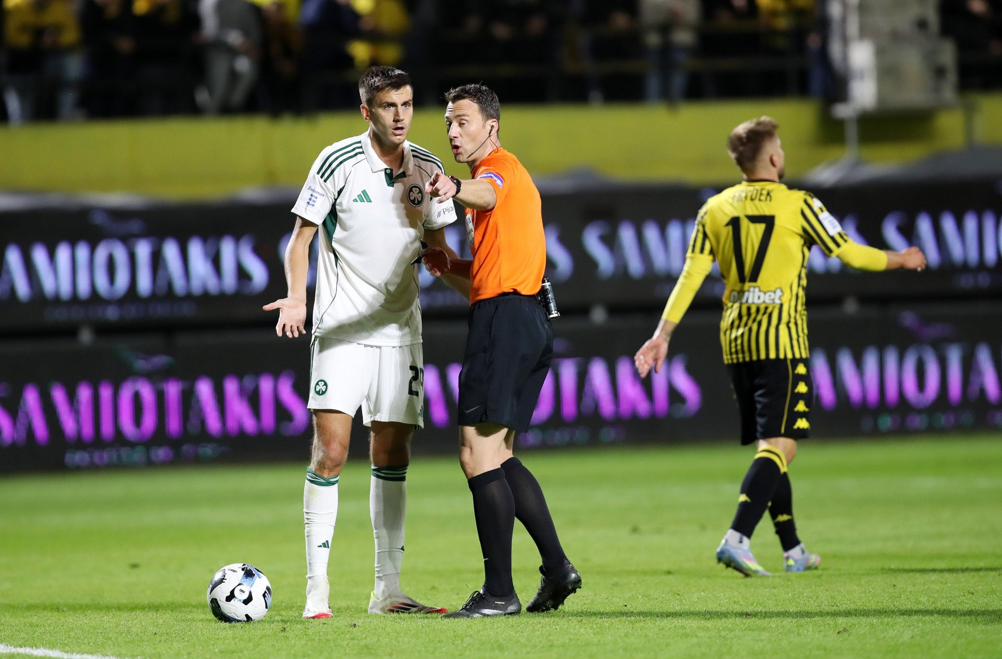Μία οδυνηρή απώλεια για τον Παναθηναϊκό με... άρωμα elite ρέφερι και το ίδιο «μοιραίο» λάθος