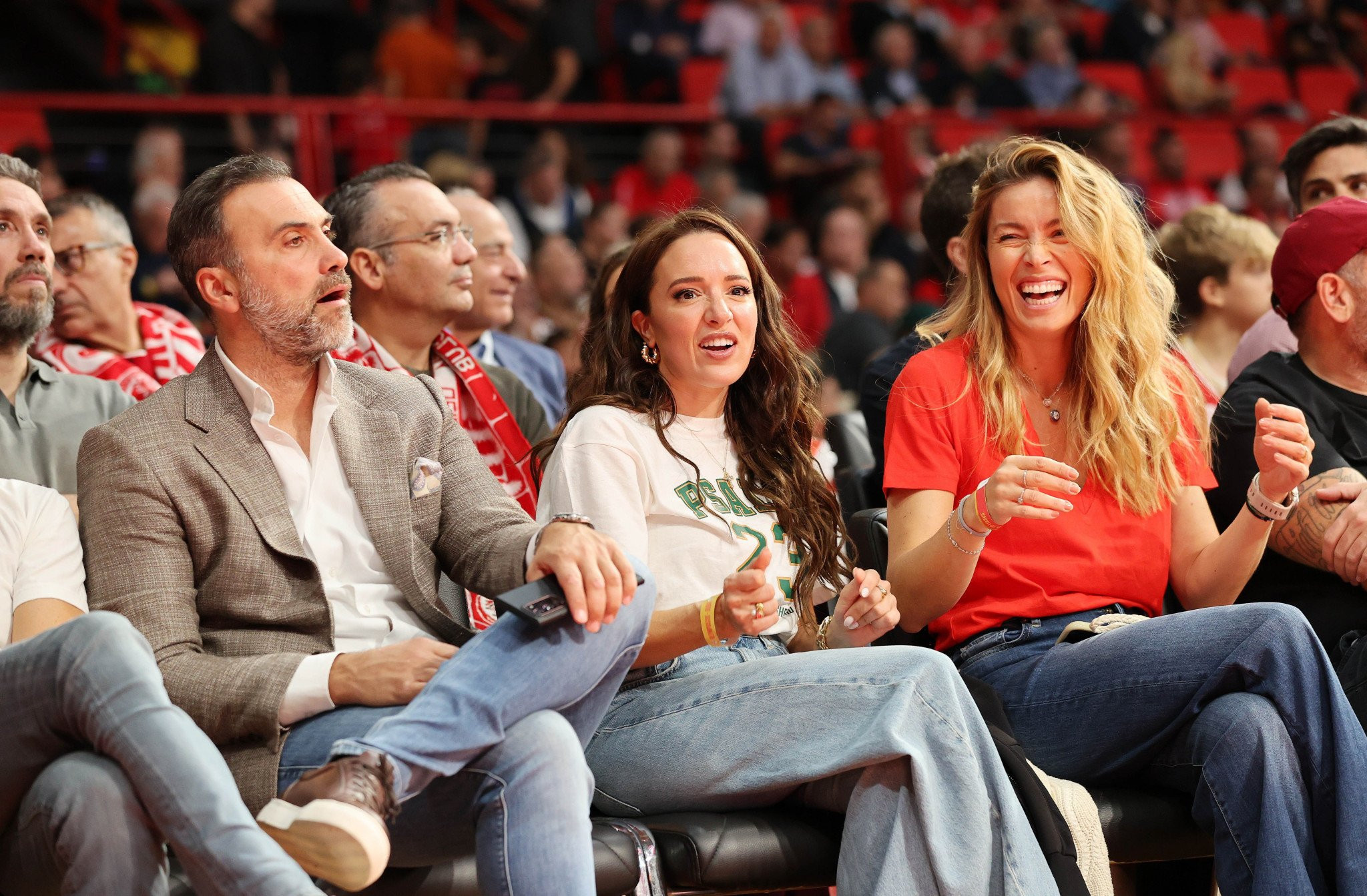 Η Καλομοίρα στο ΣΕΦ για τον Ολυμπιακό