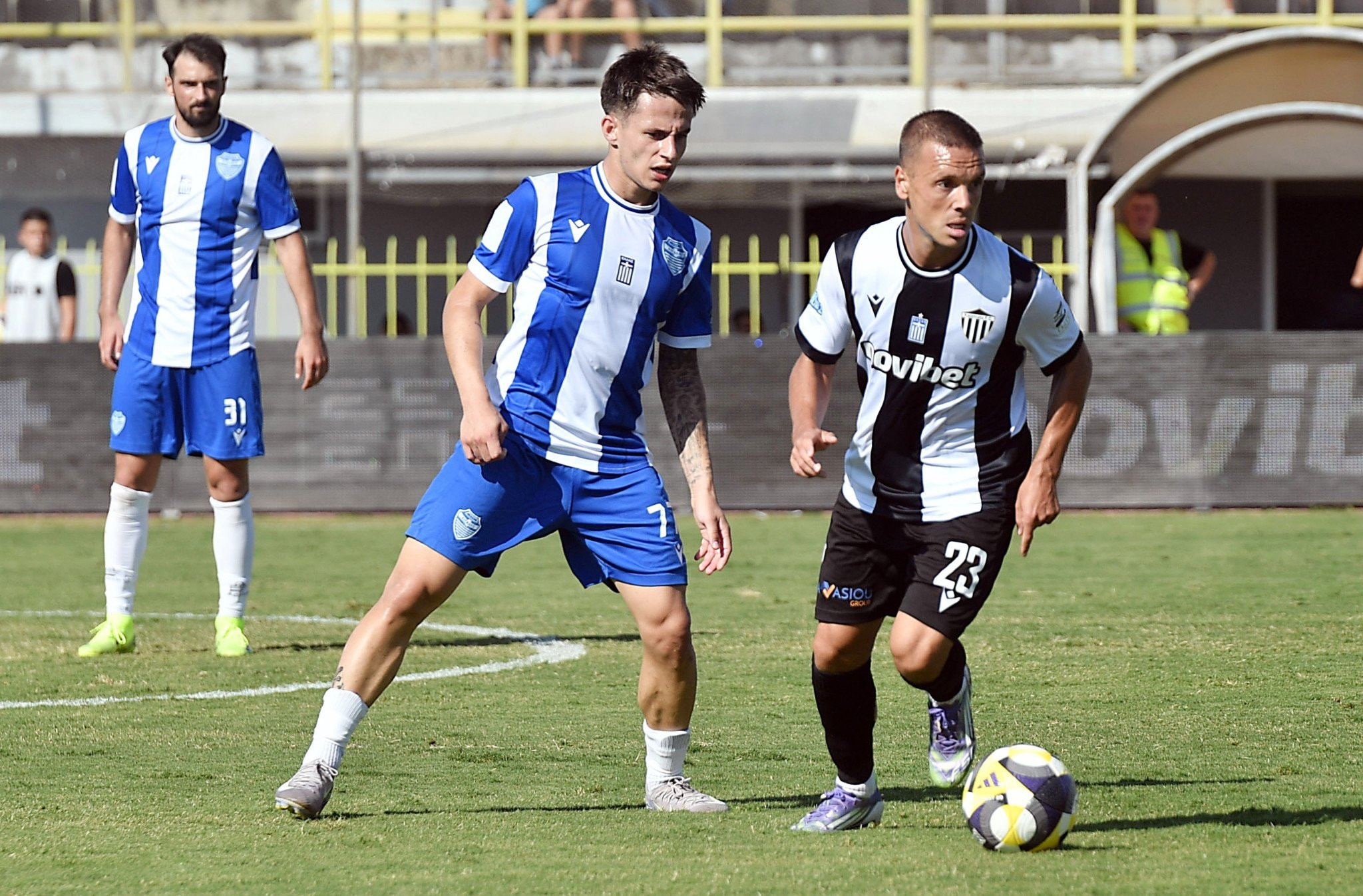 Ζωντανά και αποκλειστικά σε Athletiko και ACTION24 το Καλαμάτα - Ελλάς Σύρου για τη Super League 2