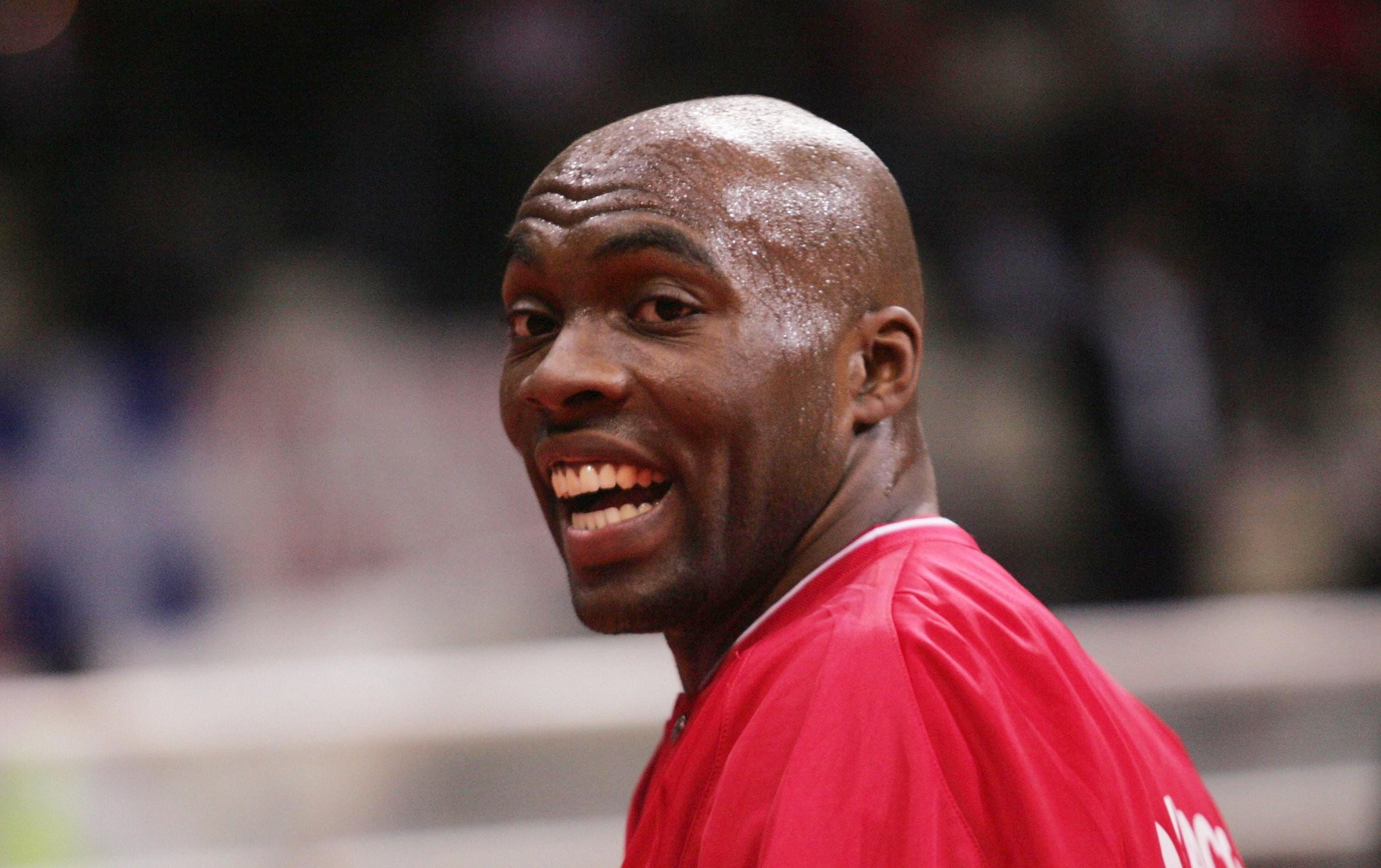 Πρώην παίκτης του Ολυμπιακού έτοιμος να αναλάβει την εθνική Βοσνίας: «Πληρώστε μου ξενοδοχείο και έρχομαι!»