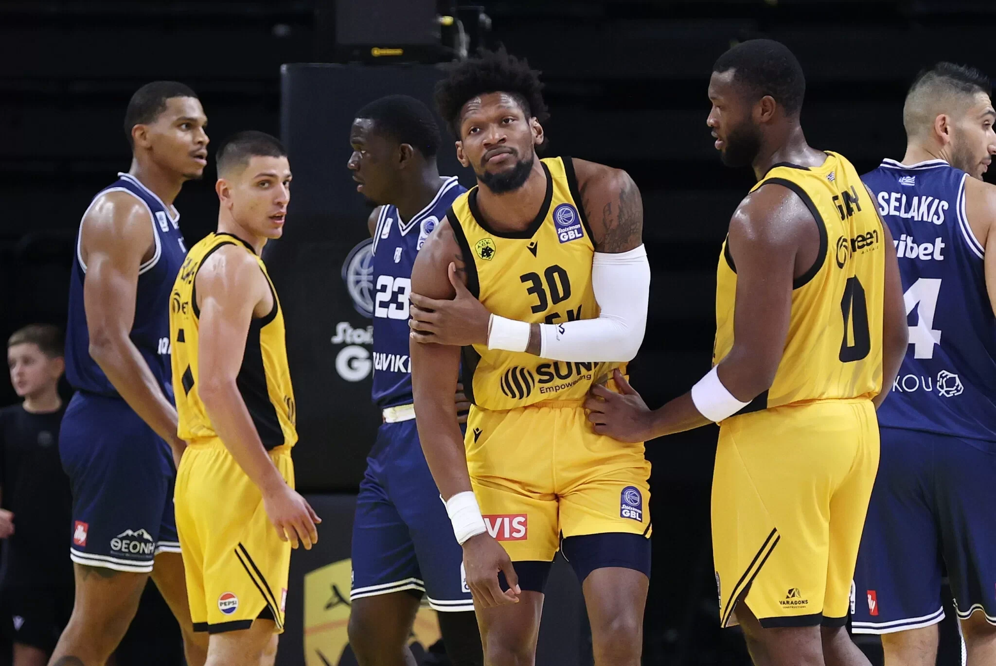 Εκτός προπόνησης Γκρέι και Σίλβα στην ΑΕΚ