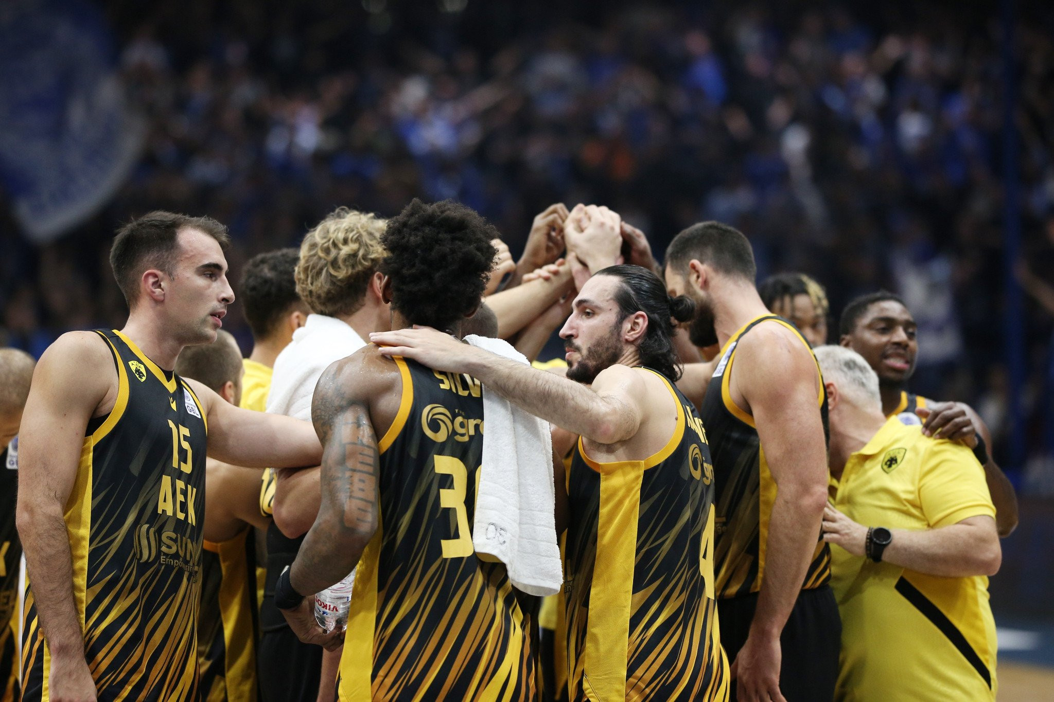 Παρών στο παιχνίδι με τον Ηρακλή και ο πρόεδρος της Sunel - Έδωσε συγχαρητήρια στην ΑΕΚ