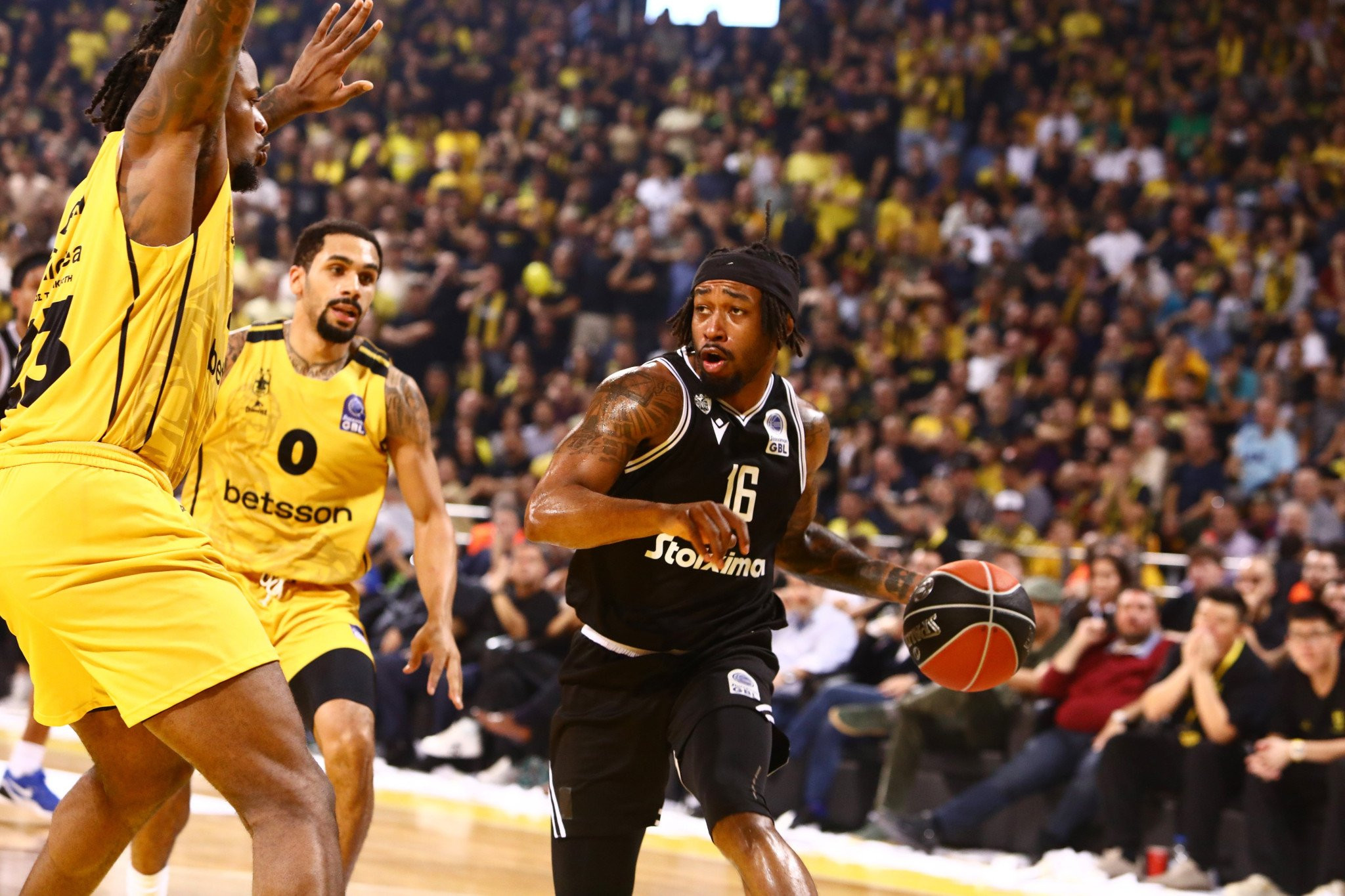 Από την αμφισβήτηση, ηγέτης κόντρα στον Άρη: Ο Κέι Τζει Τζάκσον «απάντησε» στους επικριτές του