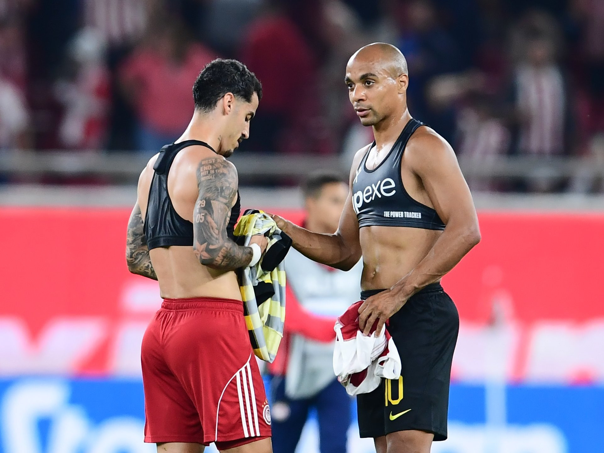 «Αντιπαλότητα μέσα στο γήπεδο, φιλία και σεβασμός έξω από αυτό» - Το συγκινητικό story του Τσικίνιο για τον Ζοάο Μάριο