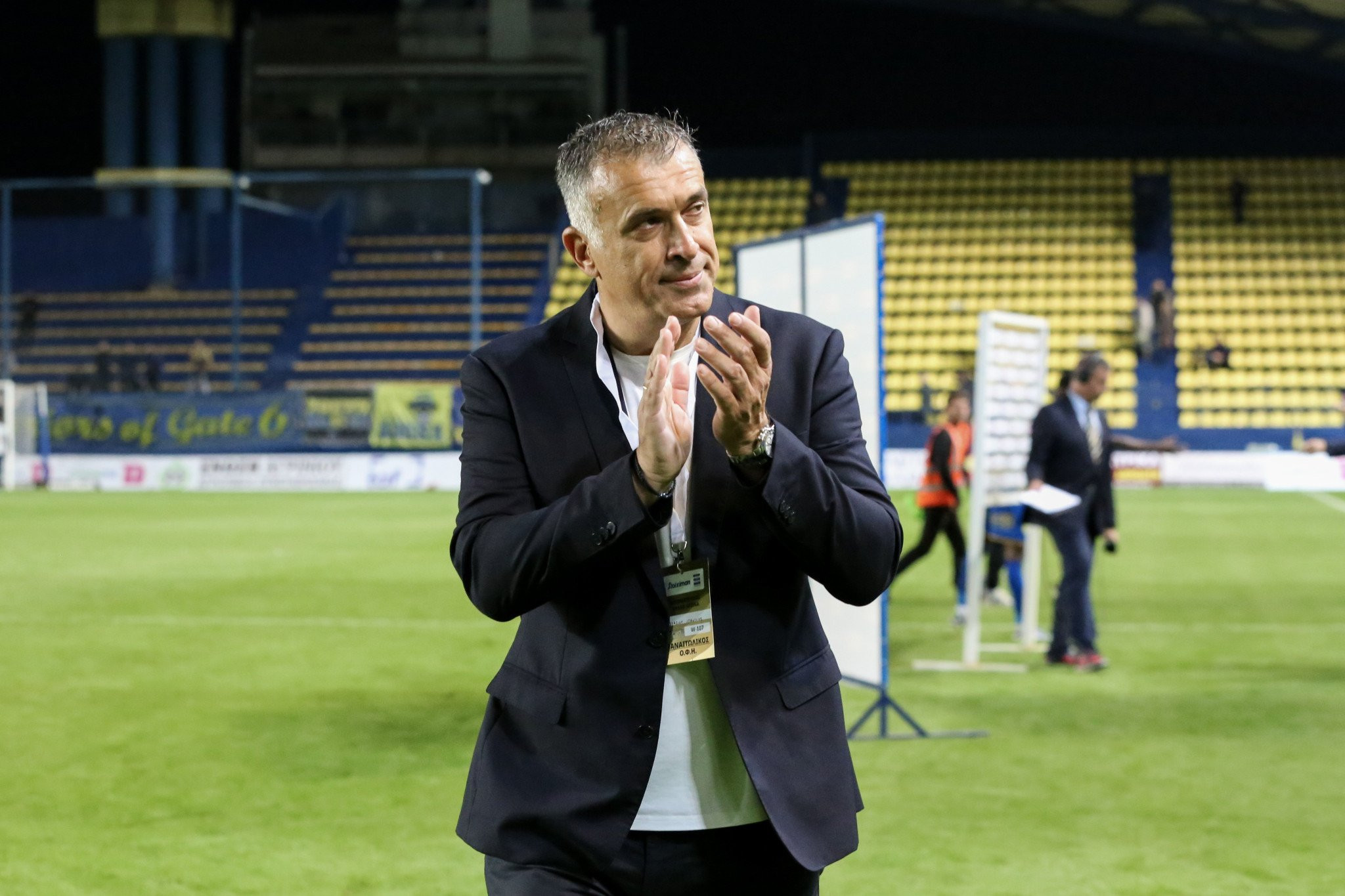 Ο Γιάννης Αναστασίου προειδοποιεί την Αϊντχόφεν: «Αντίπαλος που ταιριάζει στον Ολυμπιακό»
