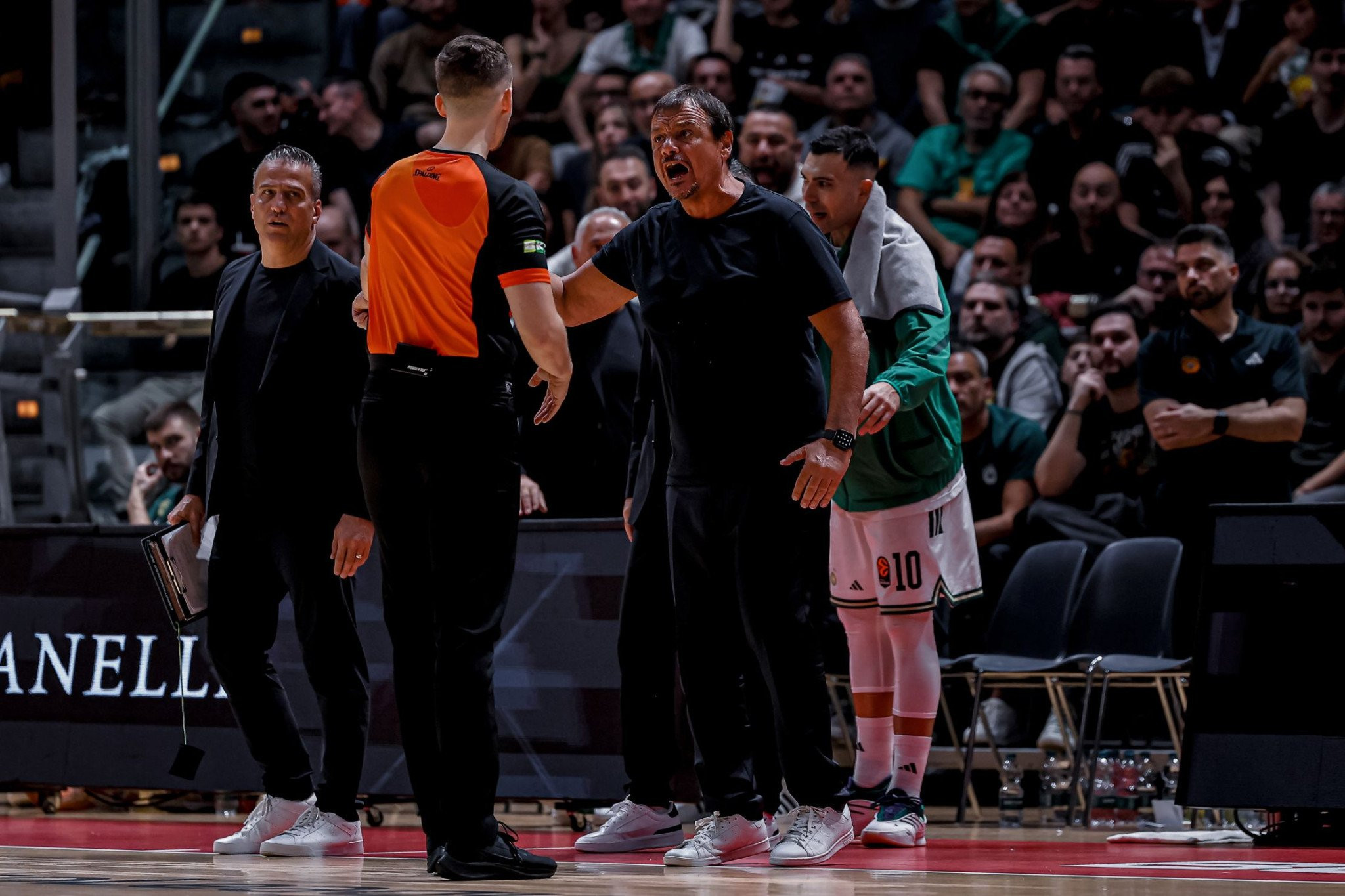 Το έβλεπε να έρχεται ο Αταμάν, έπρεπε να κάνει περισσότερα για να το σταματήσει