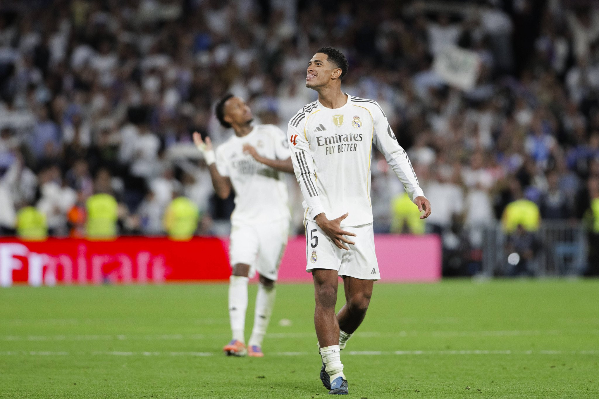 Στην Ισπανία «βράζουν» με την άσεμνη χειρονομία του Μπέλιγχαμ που έδειχνε τα γεννητικά του όργανα