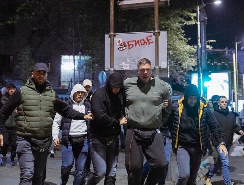 Σοκ: Συνέλαβαν πρώην παίκτη της εθνικής Σερβίας στις διαδηλώσεις του Βελιγραδίου