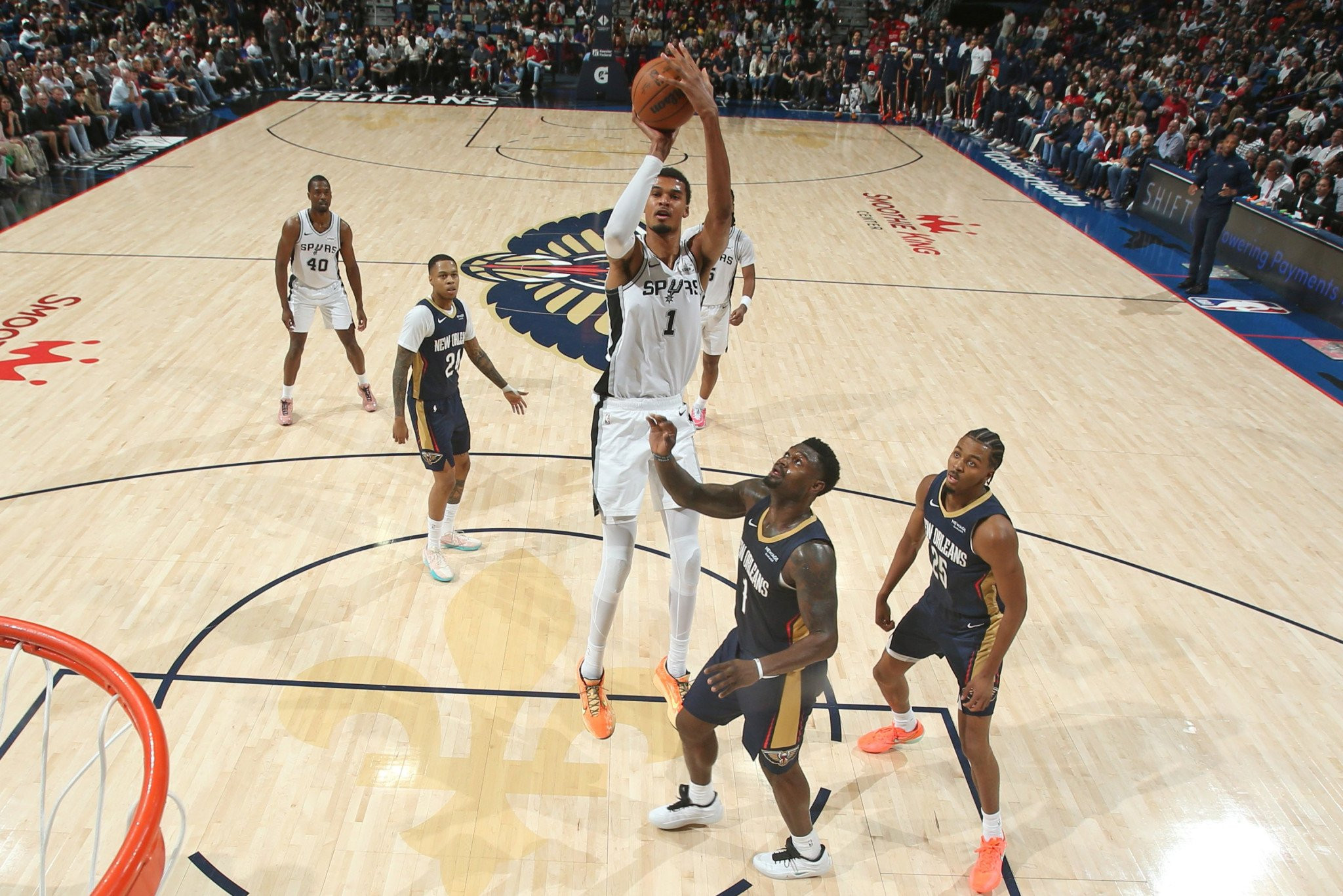 Ο Γουεμπανιαμά με double double ήταν οδηγός για τους Σπερς