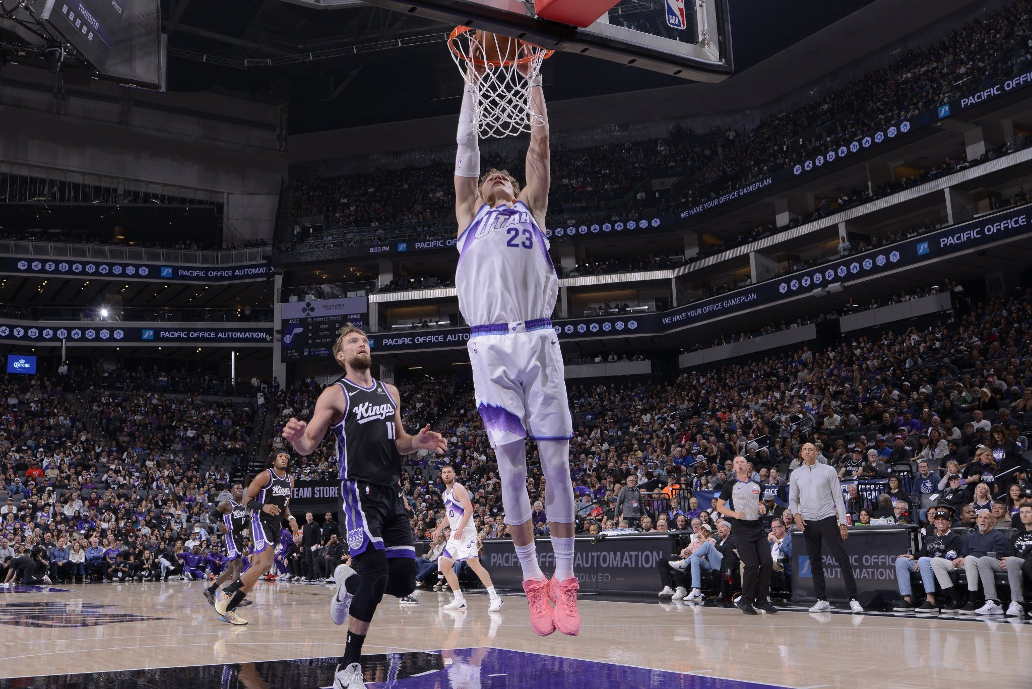 Με σούπερ Μάρκανεν οι Τζαζ «λύγισαν» τους Μάβερικς - Σπουδαίες νίκες για Πέισερς και Τίμπεργουλβς