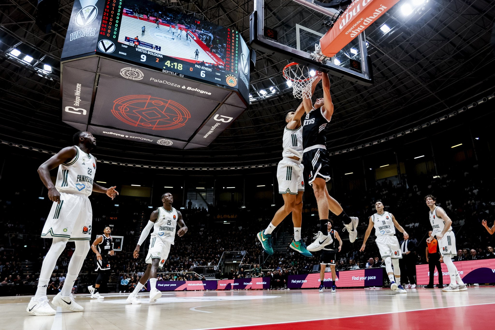 Εντυπωσιακό κάρφωμα του Σμάιλαγκιτς κόντρα στον Παναθηναϊκό (video)