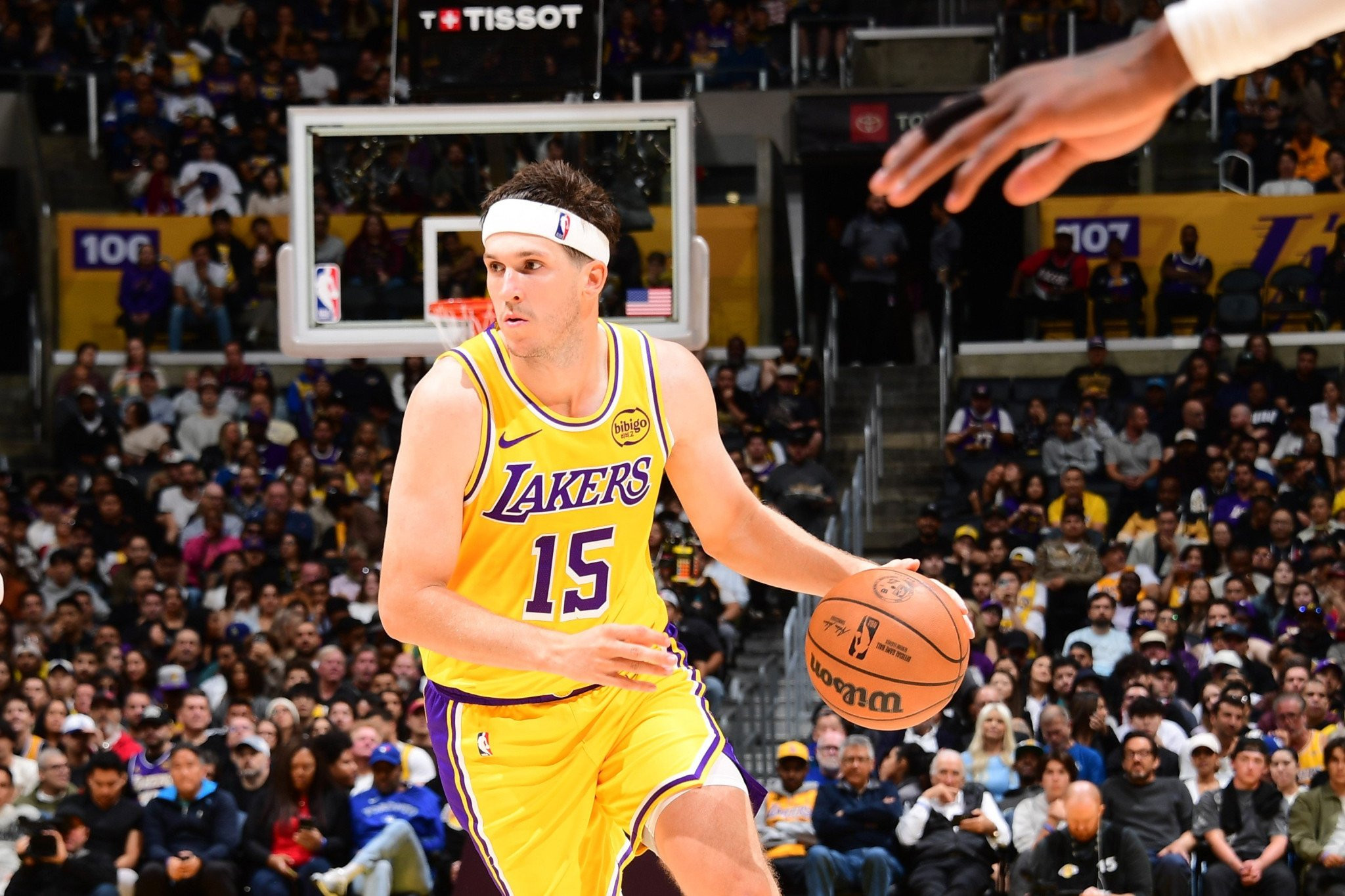 Ο Λούκα Ντόντσιτς λείπει, αλλά οι Λέικερς δεν φοβούνται λόγω του Όστιν Ριβς