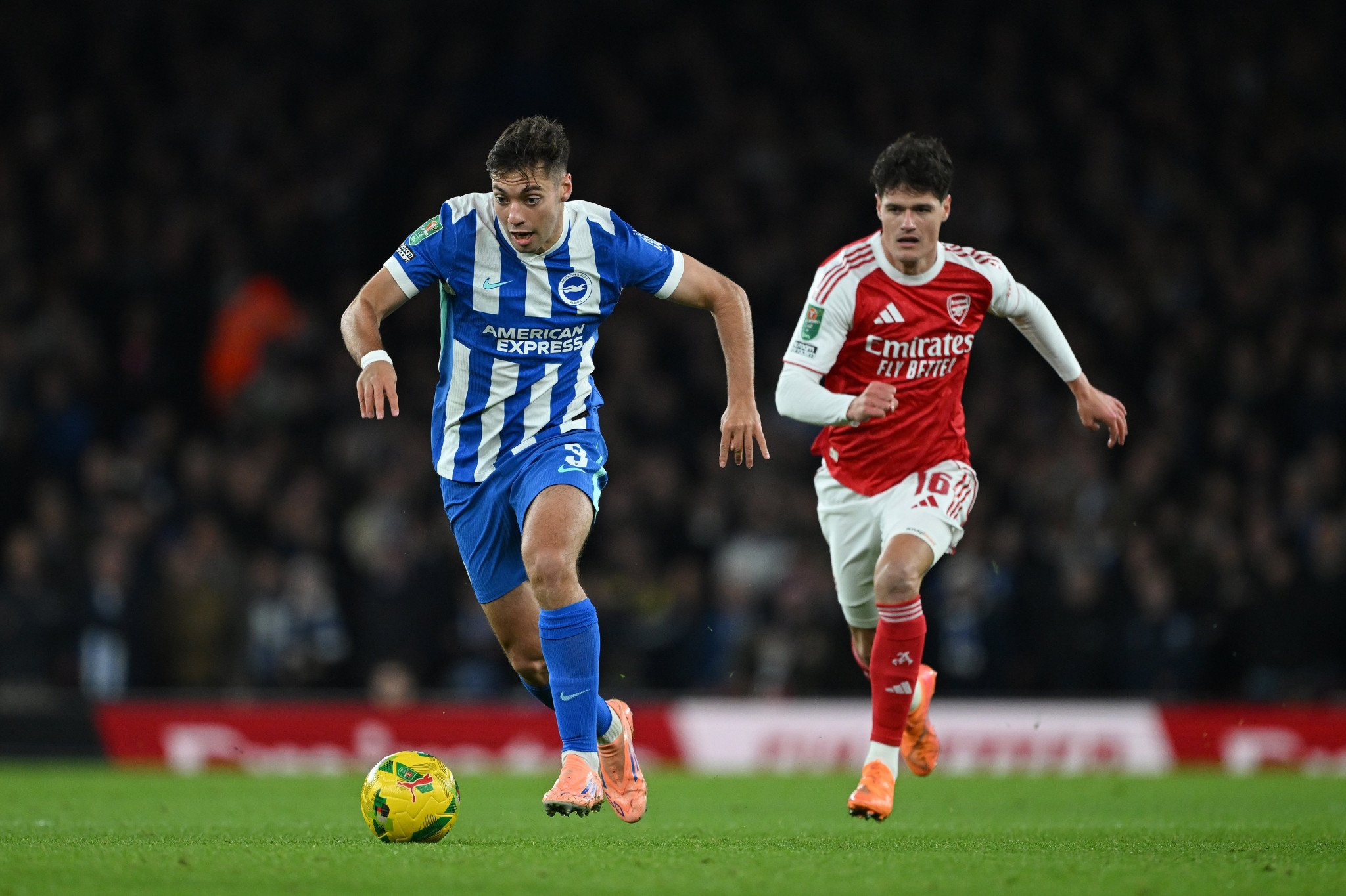 Ο Κωστούλας έκοψε, ο Τζίμας δημιούργησε και η Μπράιτον παραλίγο να ανοίξει το σκορ στο Emirates (videos)