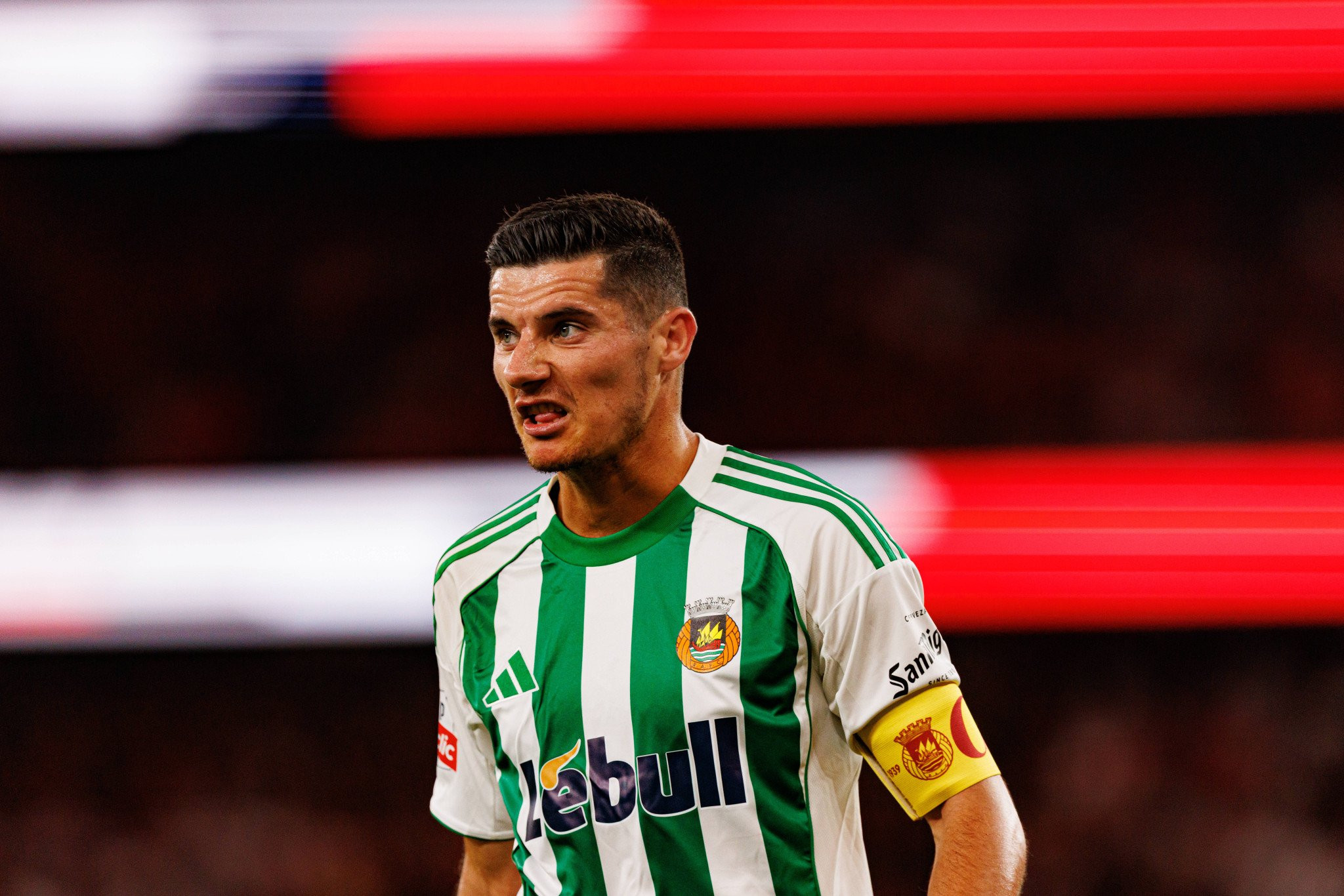 «Α Bola» για Ρίο Άβε: «Κύμα απολύσεων με απόφαση Μαρινάκη»