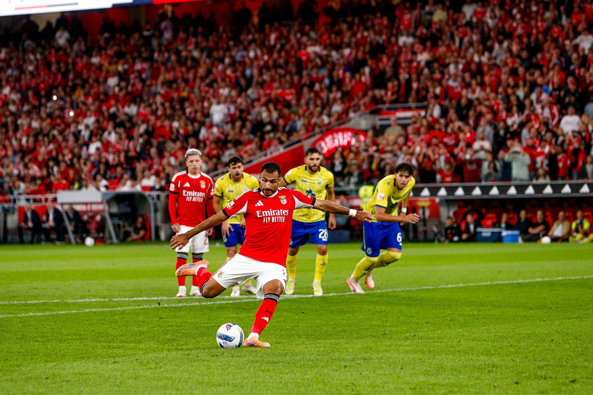 «Καυτός» Παυλίδης με δυο γκολ σε 13 λεπτά κόντρα στην Αρούκα (video)