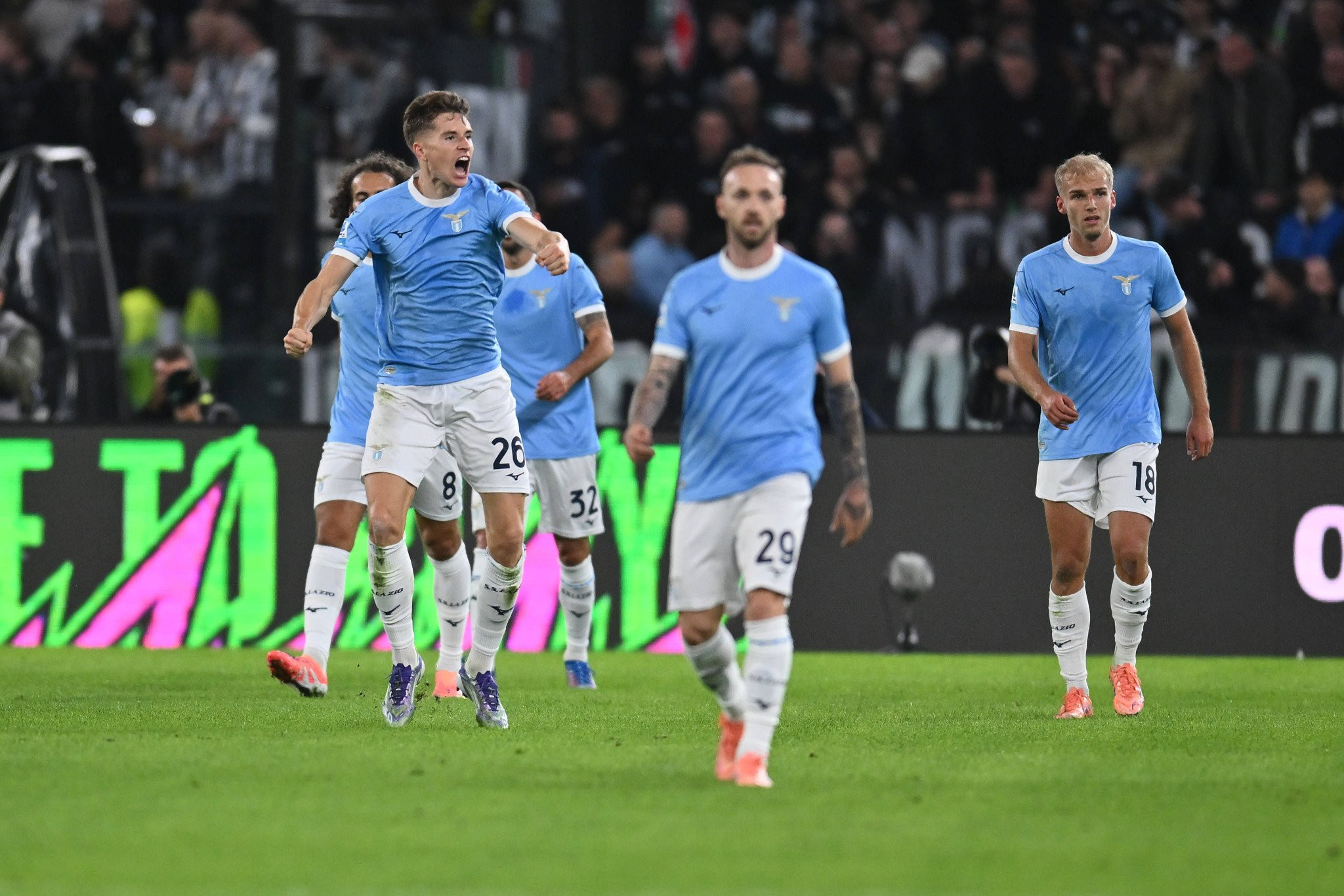 Ηρωική Λάτσιο, πήρε διπλό με 9 παίκτες στην έδρα της Πάρμα